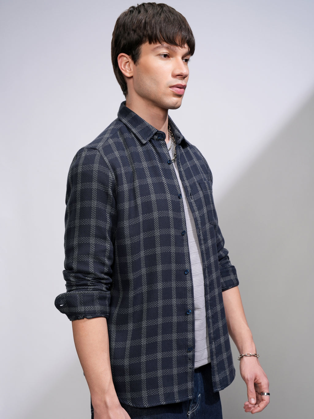 Highlander Men Navy Blue Checked Slim Fit Casual Shirt - Navy Blue - Image 6