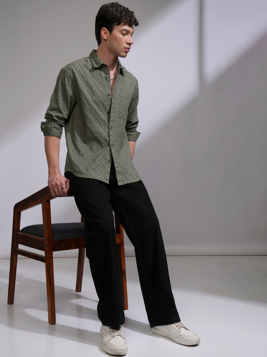 Highlander Men Green Printed Relaxed Fit Casual Shirt - Green - Image 2