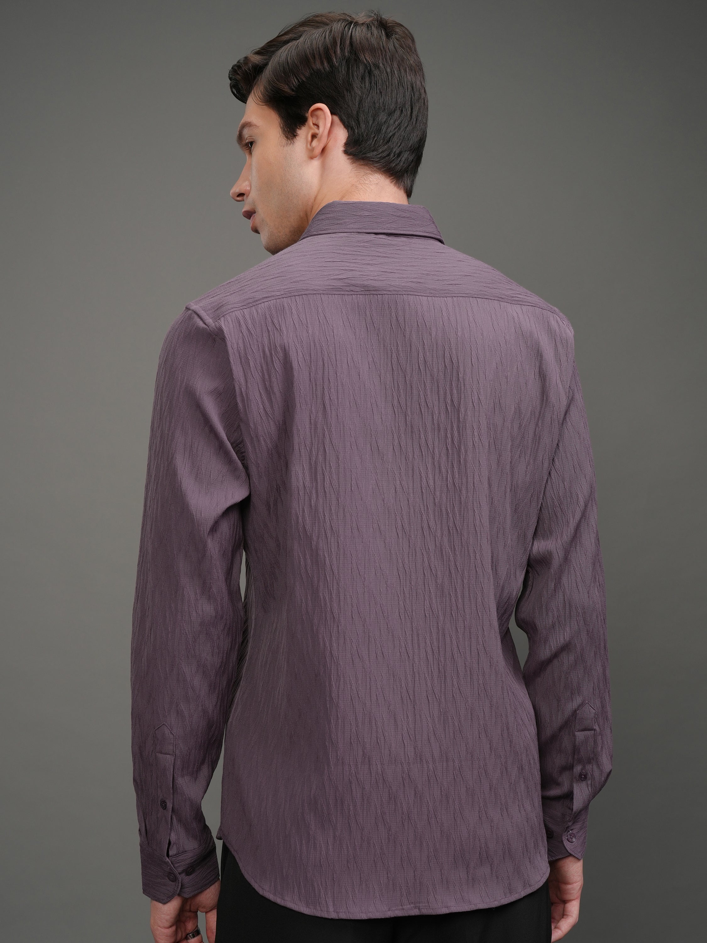 Highlander Men Purple Self Design Slim Fit Casual Shirt - Purple - Image 3