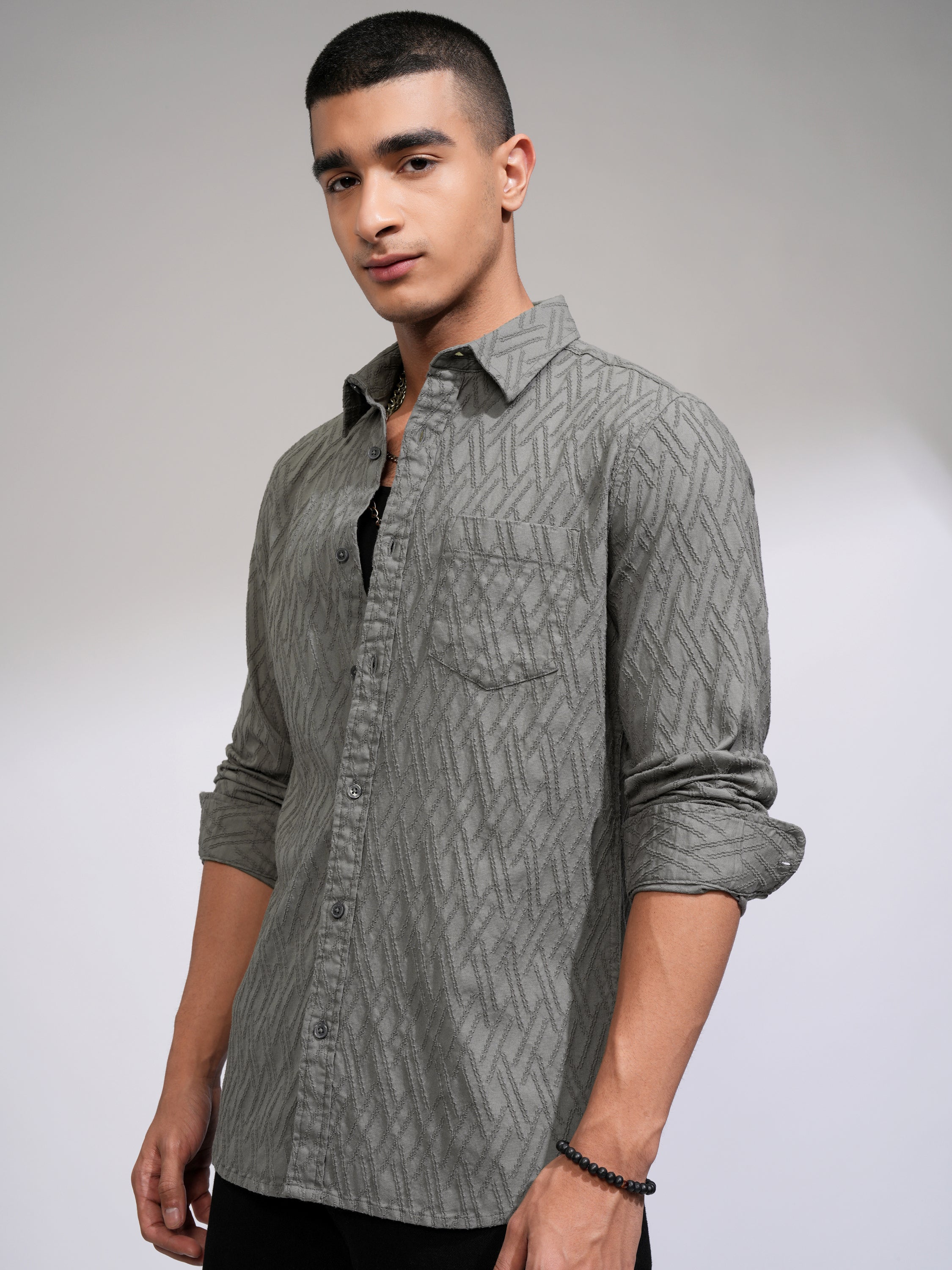 Highlander Men Grey Textured Slim Fit Casual Shirt - Grey - Image 4