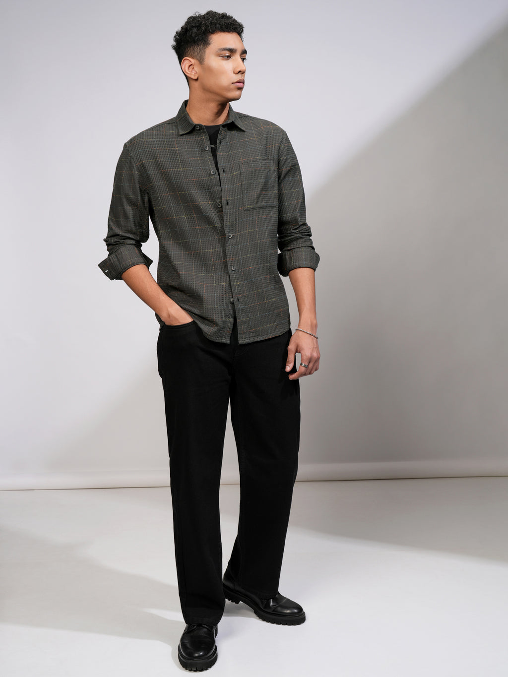 Highlander Men Green Textured Relaxed Fit Casual Shirt - Green - Image 2