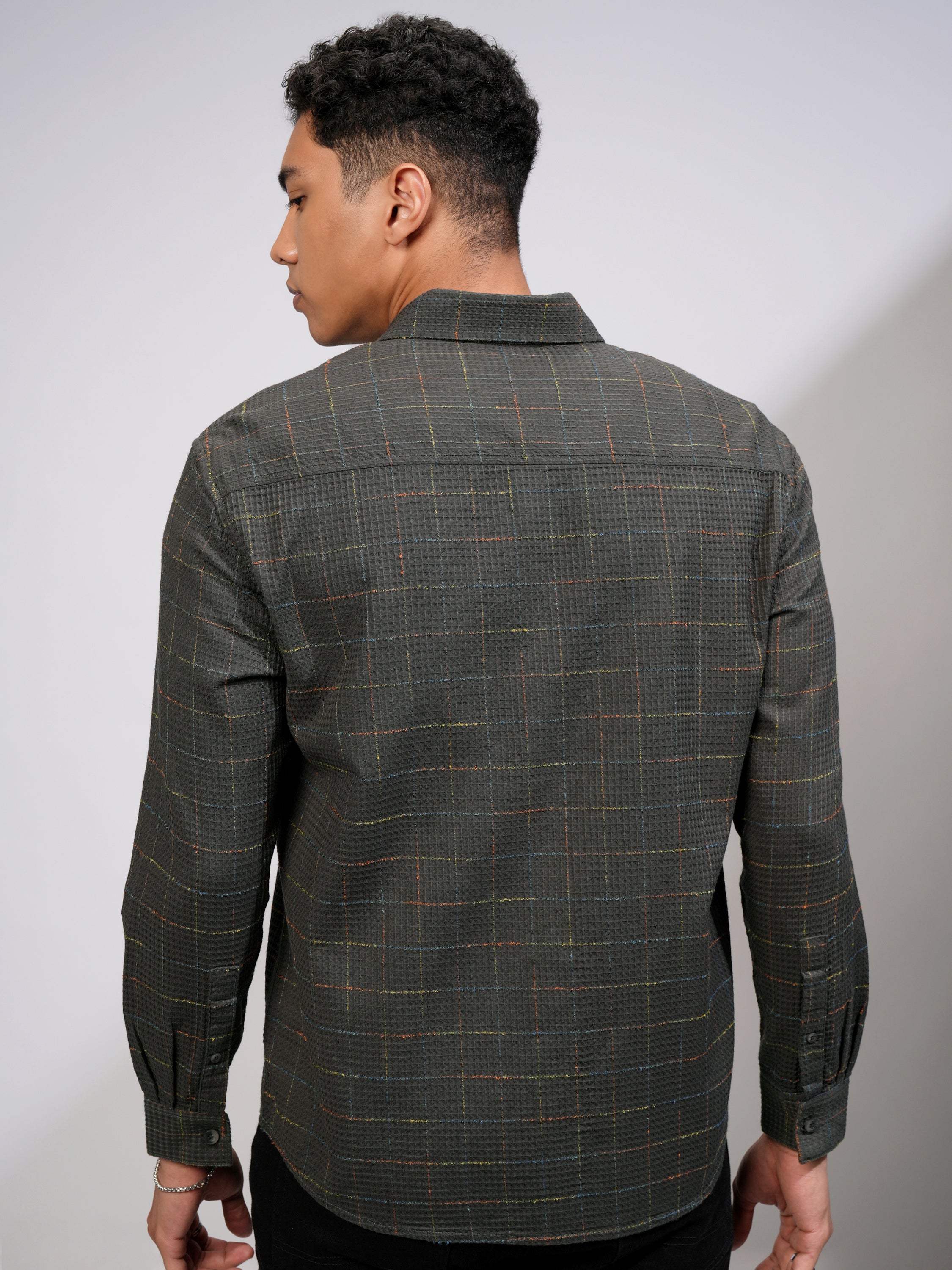 Highlander Men Green Textured Relaxed Fit Casual Shirt - Green - Image 3