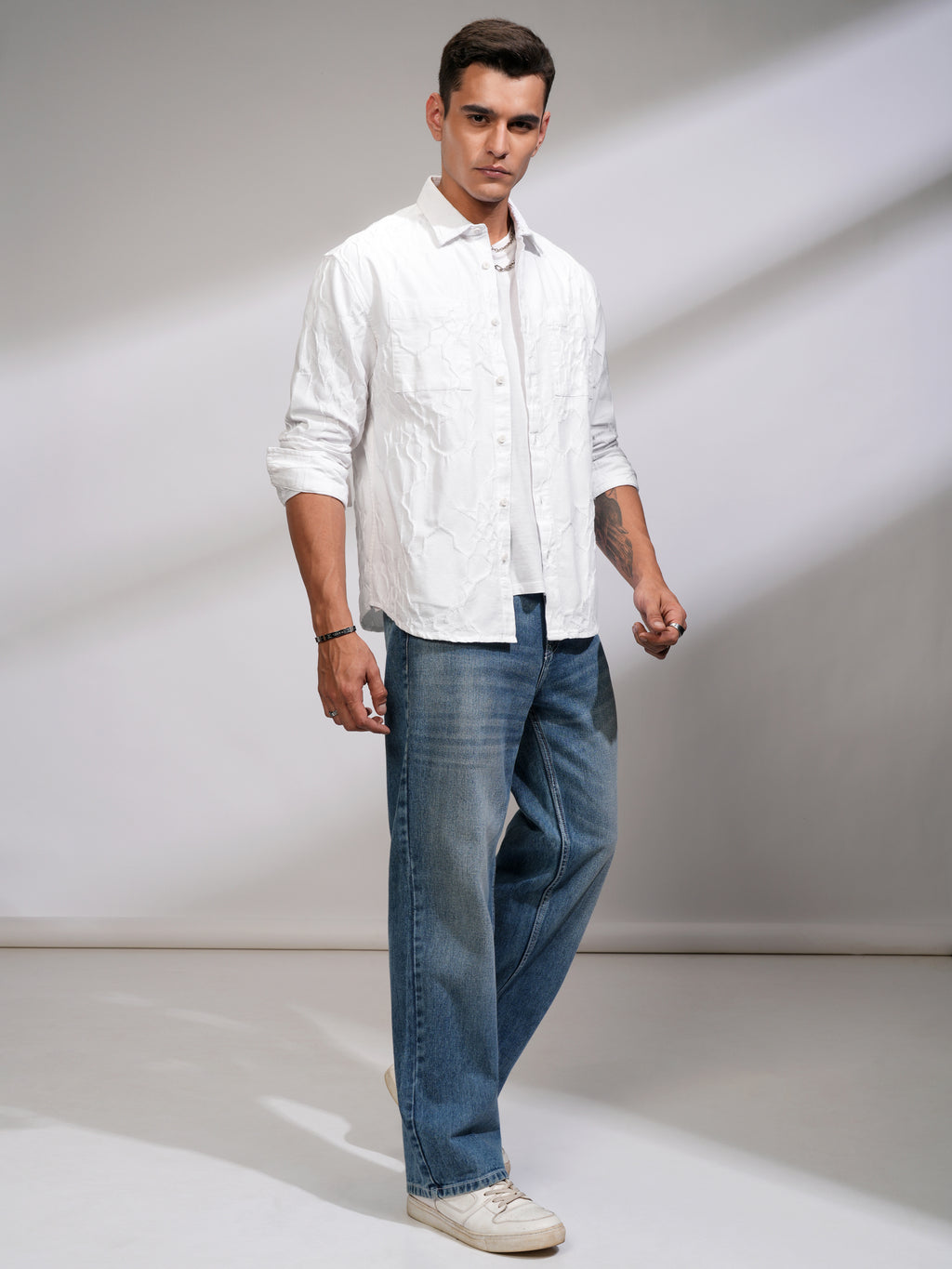Highlander Men White Textured Relaxed Fit Casual Shirt - White - Image 2