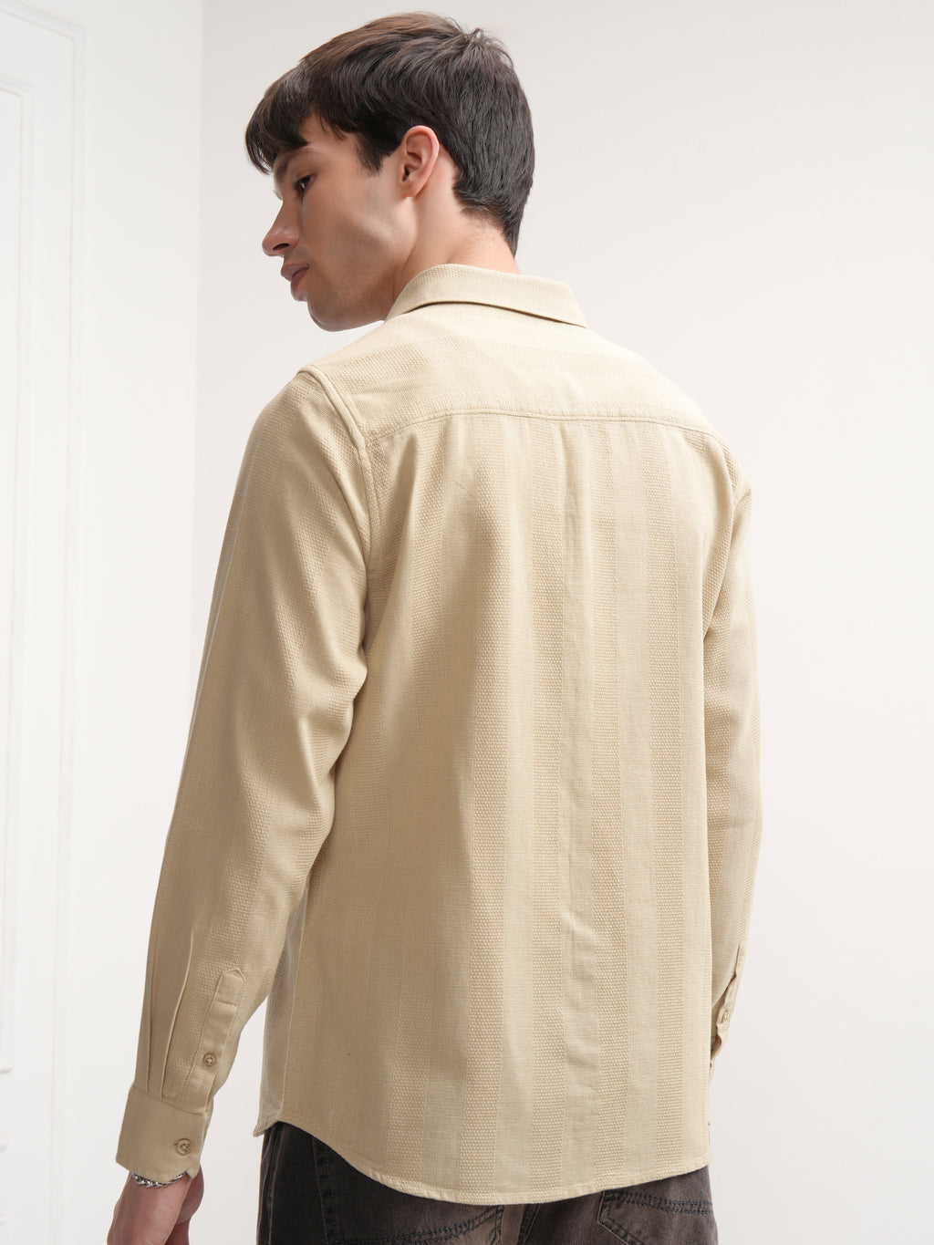 Highlander Men Beige Solid Slim Fit Casual Shirt - Beige - Image 3