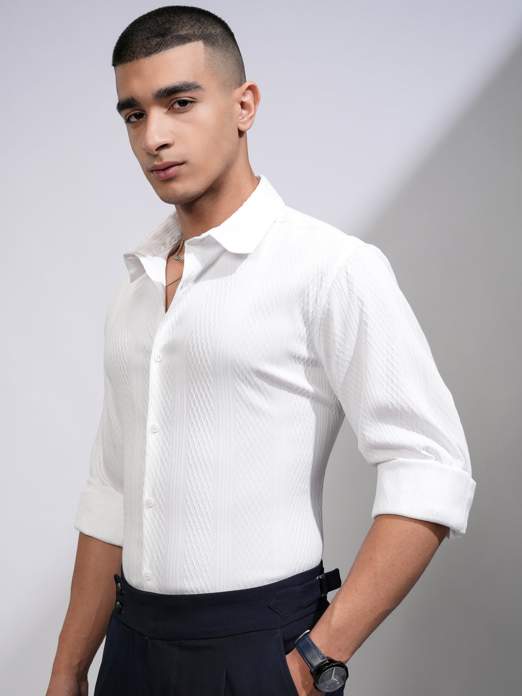Highlander Men Black Textured Slim Fit Casual Shirt - White - Image 4