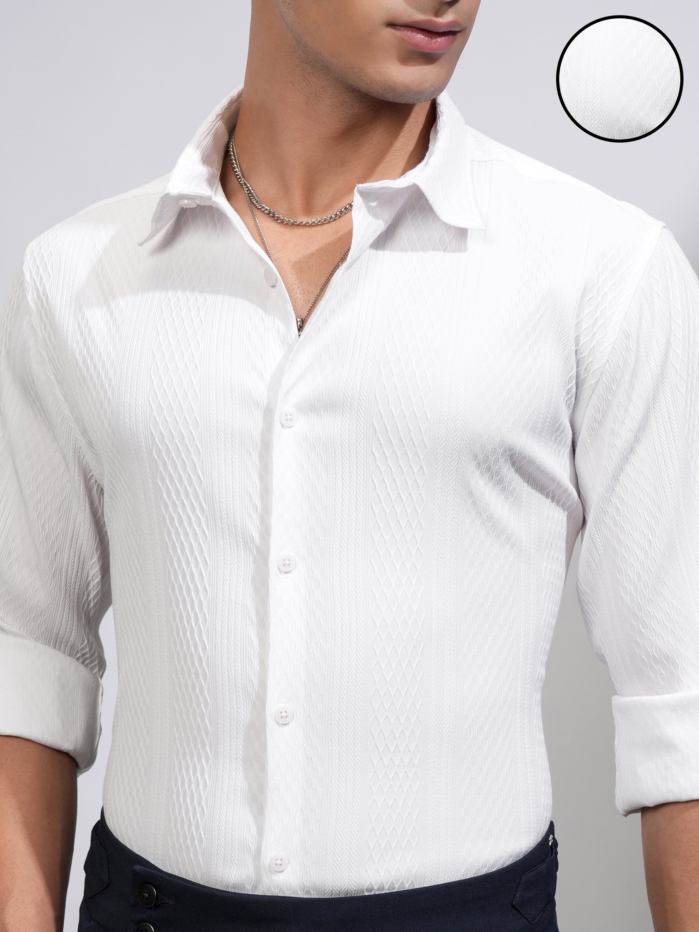 Highlander Men Black Textured Slim Fit Casual Shirt - White - Image 5