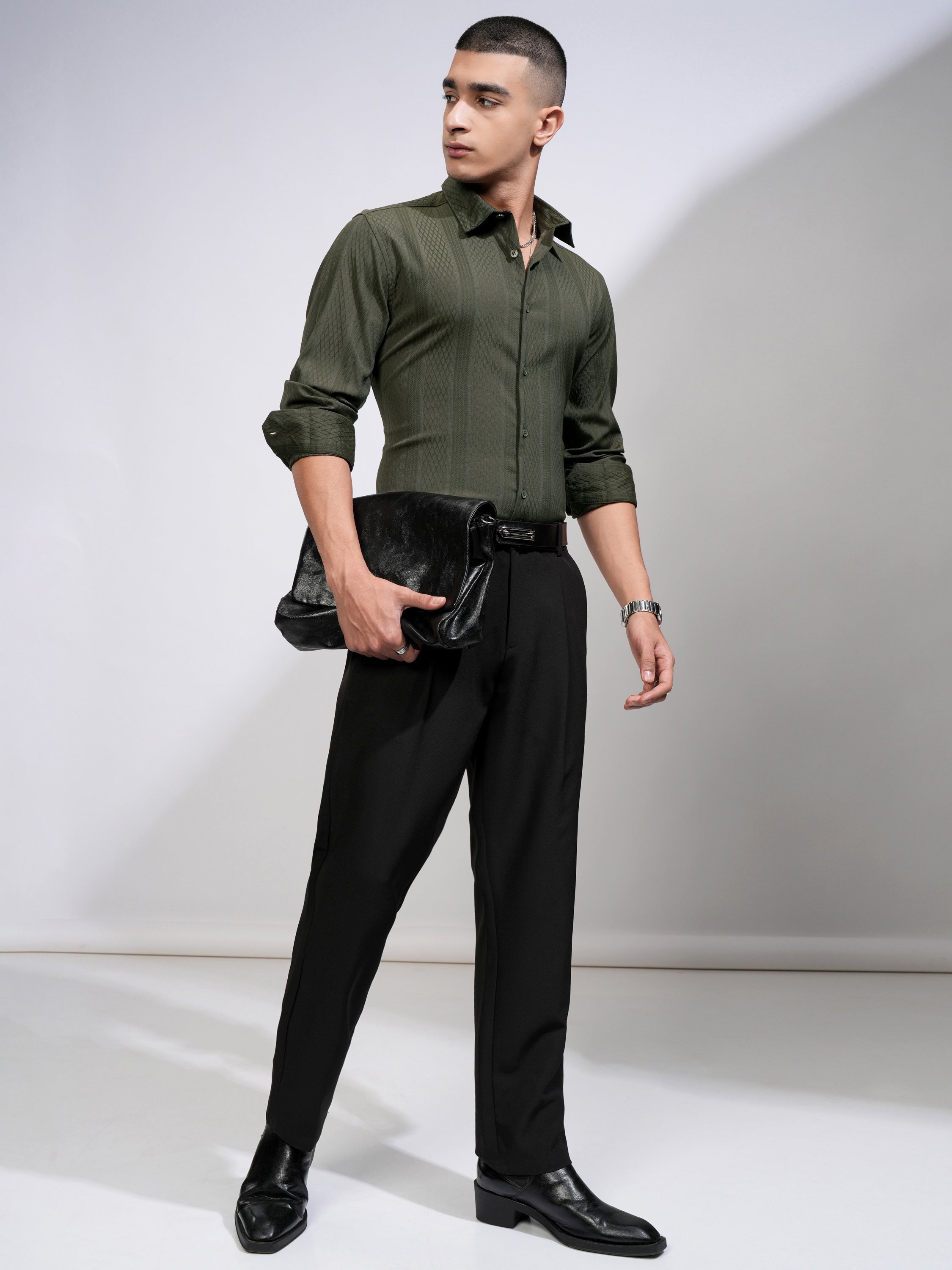 Highlander Men Green Textured Slim Fit Casual Shirt - Green - Image 2