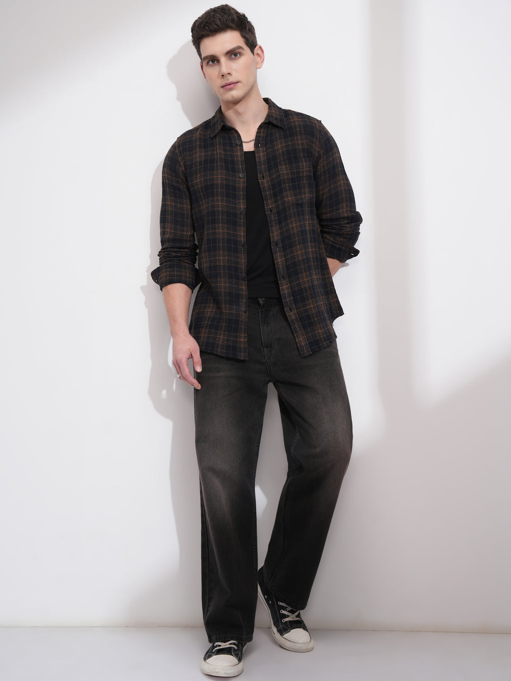 Highlander Men Black Checked Slim Fit Casual Shirt - Black - Image 2