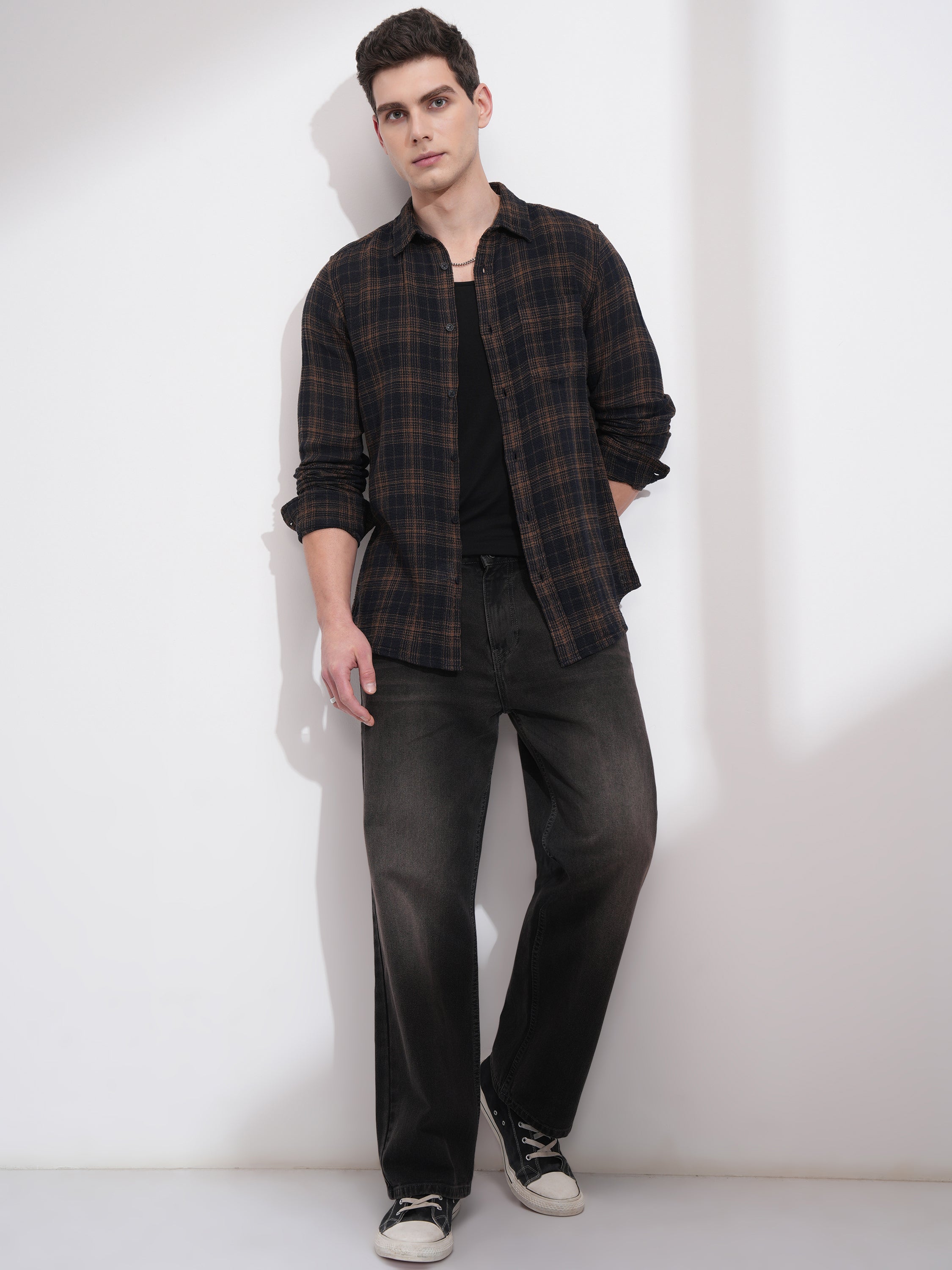 Highlander Men Black Checked Slim Fit Casual Shirt - Black - Image 2