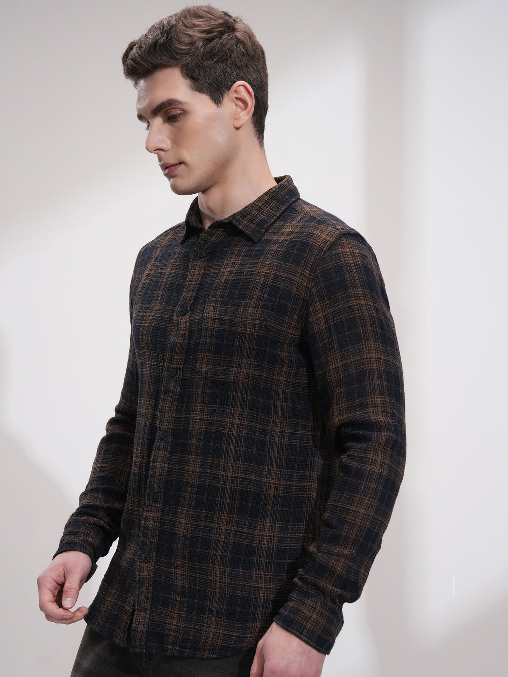 Highlander Men Black Checked Slim Fit Casual Shirt - Black - Image 4