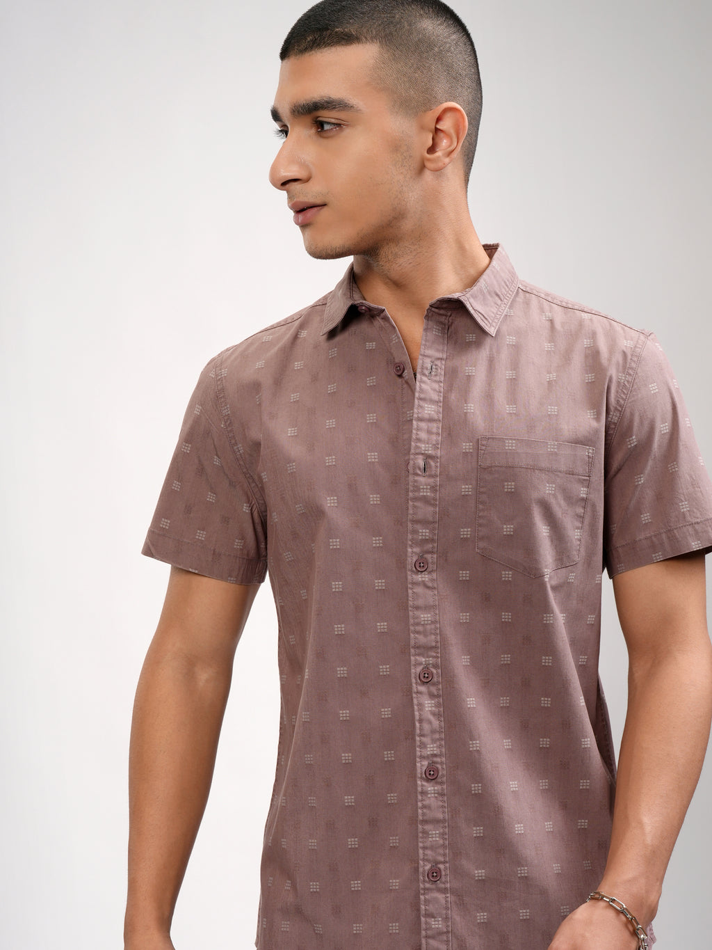 Highlander Men Maroon Solid Slim Fit Casual Shirt - Maroon - Image 1