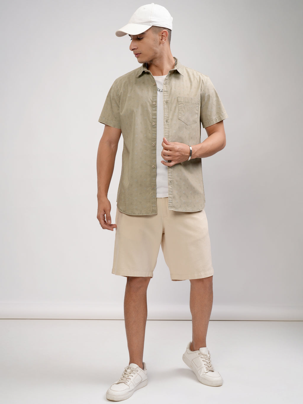 Highlander Men Olive Solid Slim Fit Casual Shirt - Olive - Image 2