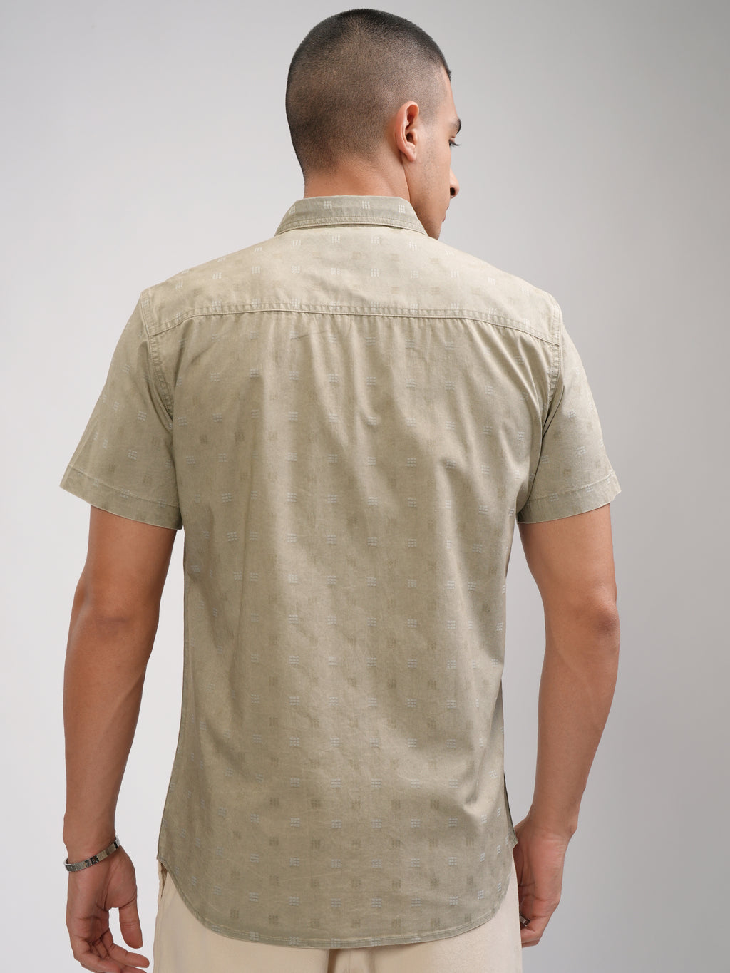 Highlander Men Olive Solid Slim Fit Casual Shirt - Olive - Image 3