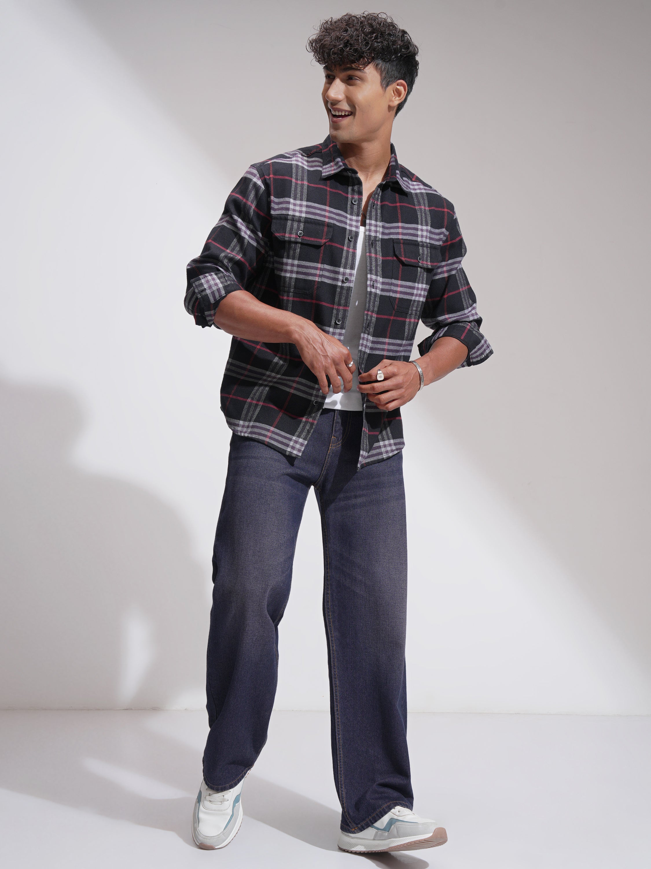 Highlander Men Black Checked Relaxed Fit Casual Shirt - Black - Image 2
