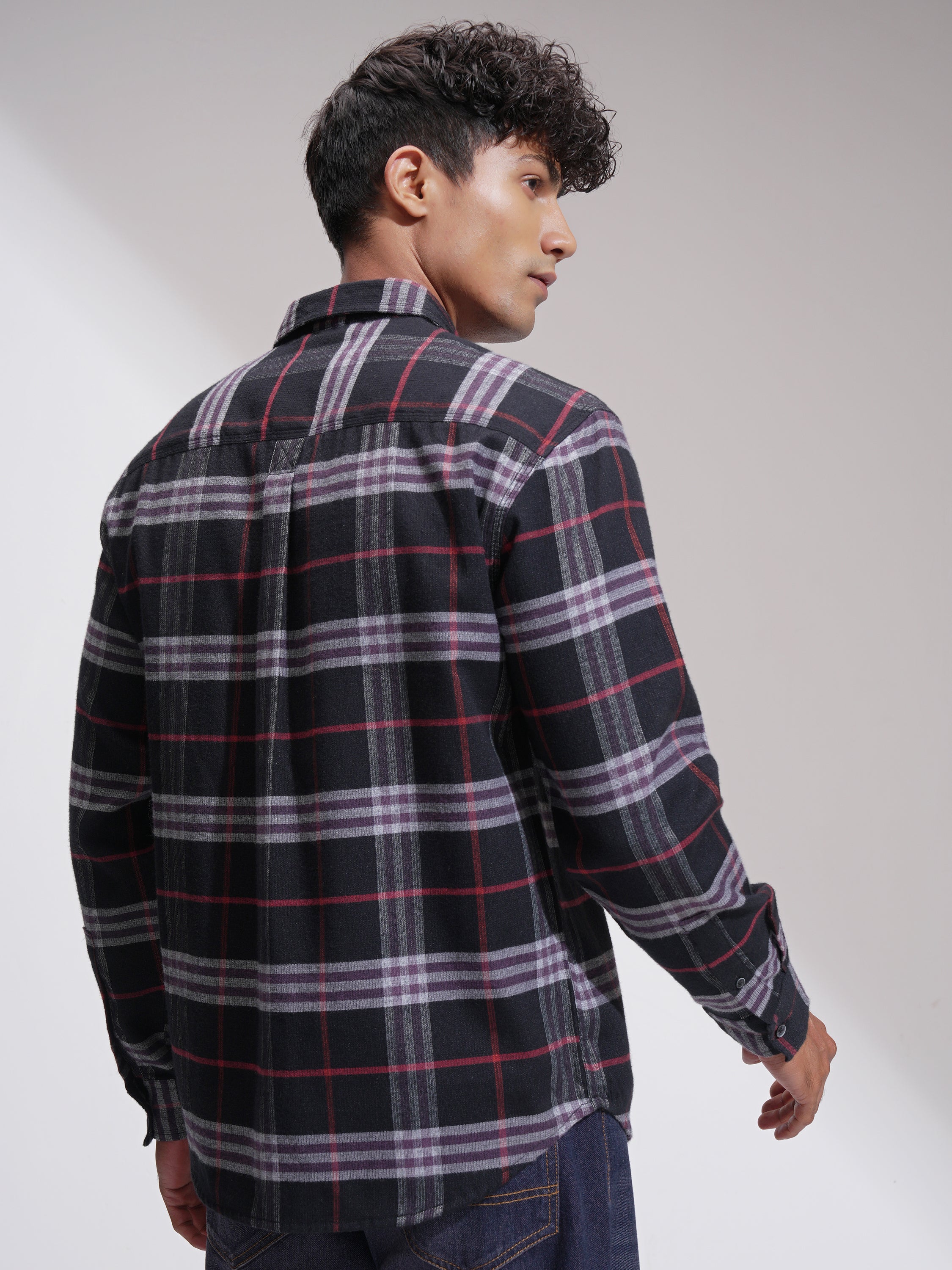 Highlander Men Black Checked Relaxed Fit Casual Shirt - Black - Image 3