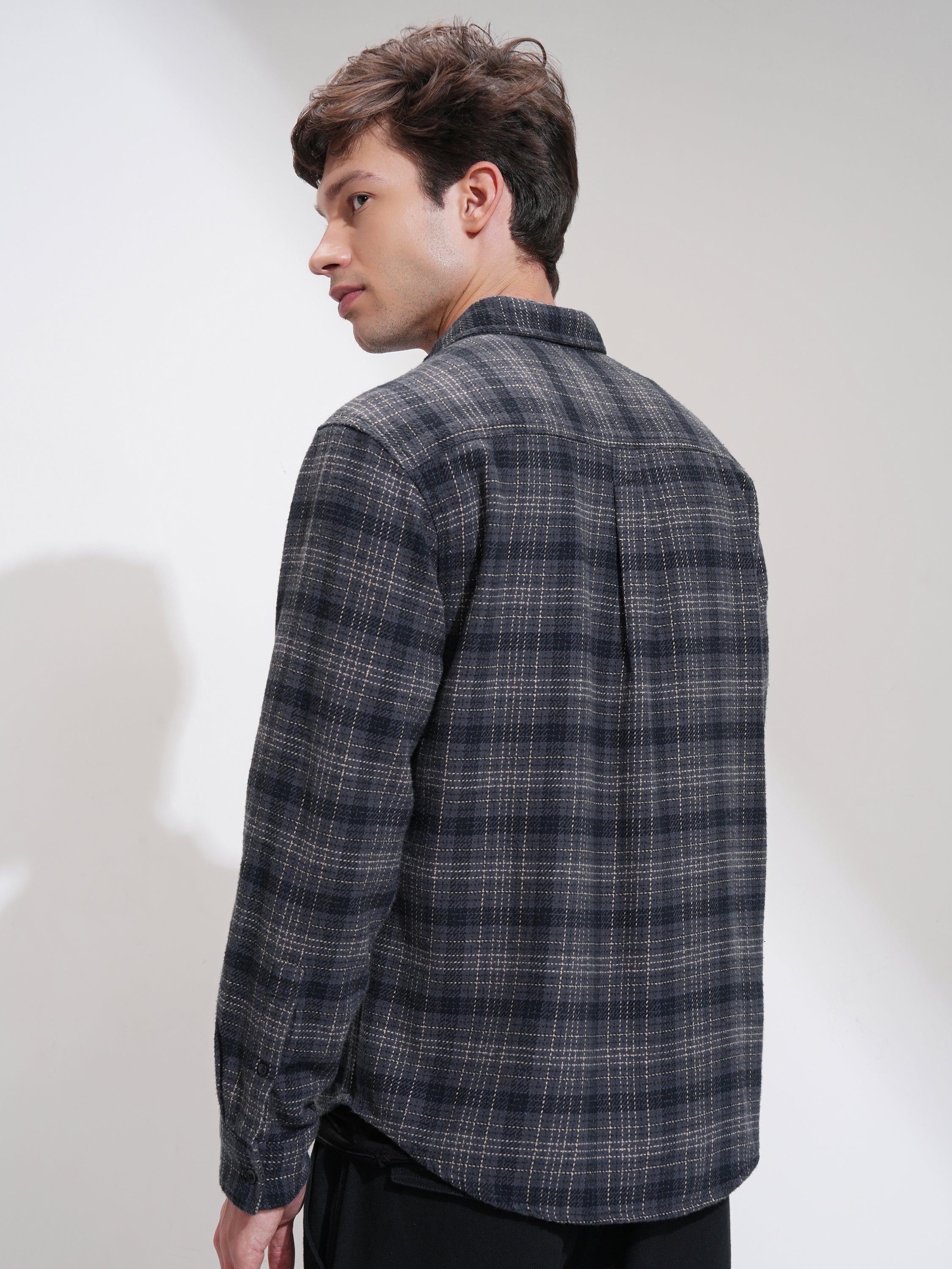 Highlander Men Grey Checked Relaxed Fit Casual Shirt - Grey - Image 3