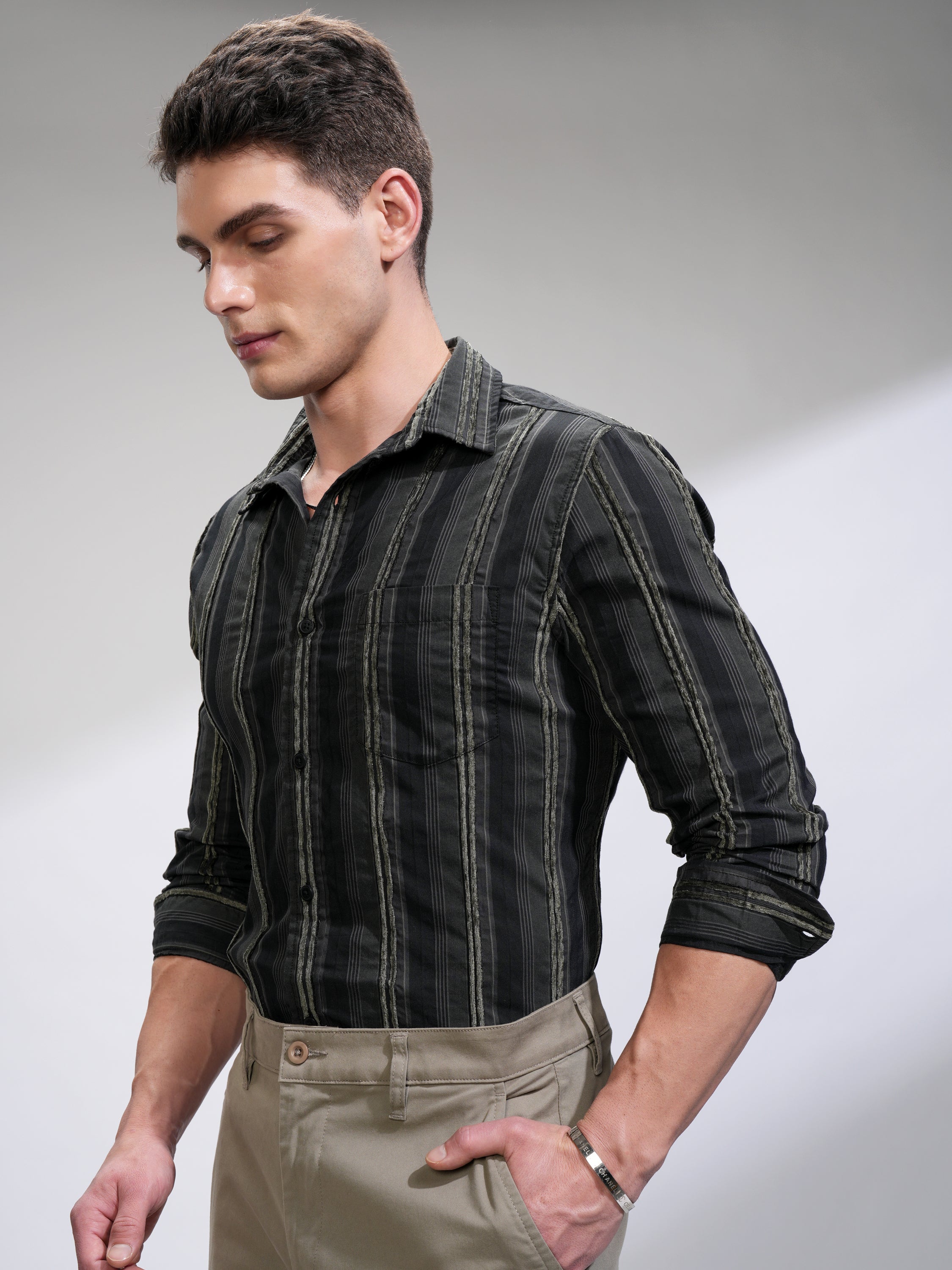 Highlander Men Black Striped Slim Fit Casual Shirt - Black - Image 4