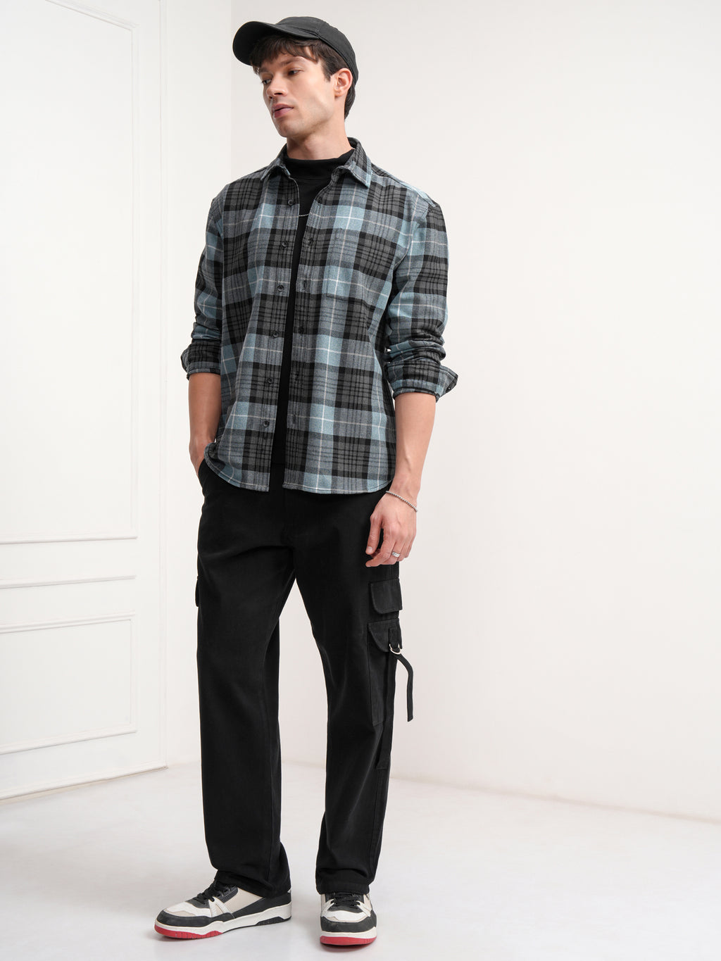 Highlander Men Blue Checked Relaxed Fit Casual Shirt - Blue - Image 2