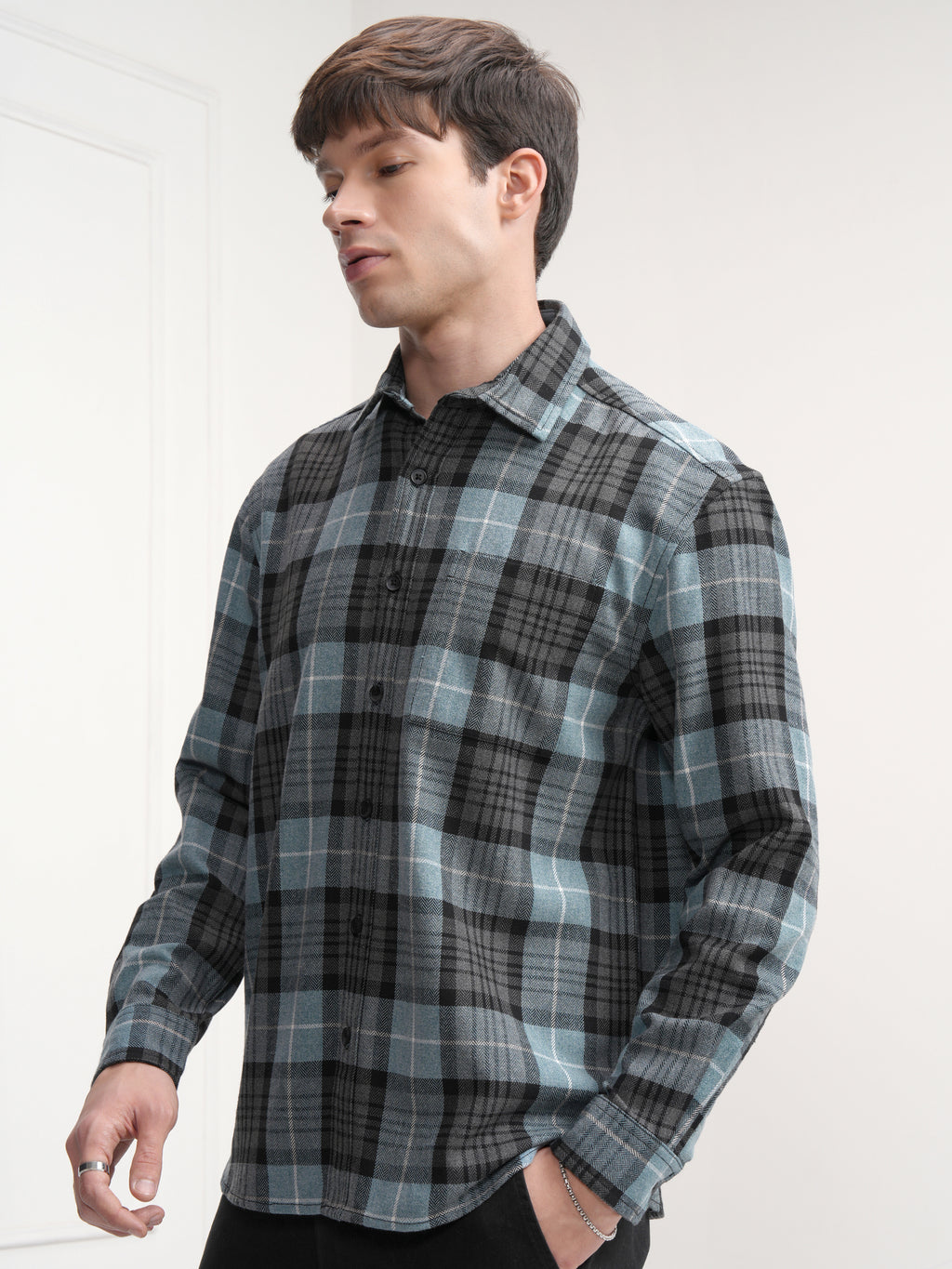 Highlander Men Blue Checked Relaxed Fit Casual Shirt - Blue - Image 4