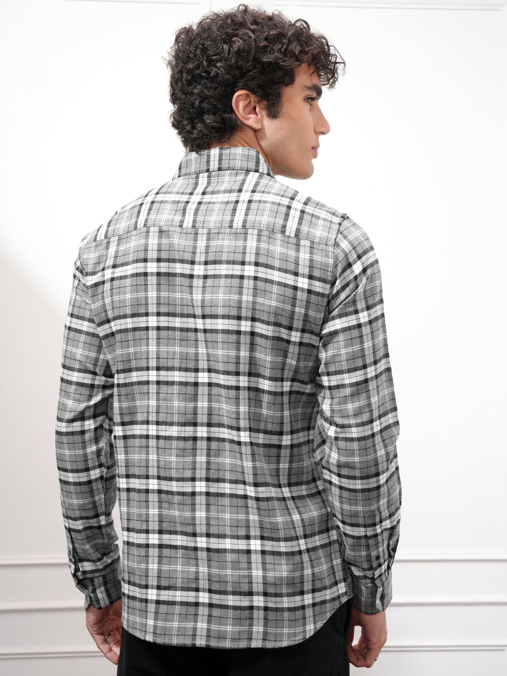 Highlander Men Grey Checked Slim Fit Casual Shirt - Grey - Image 3