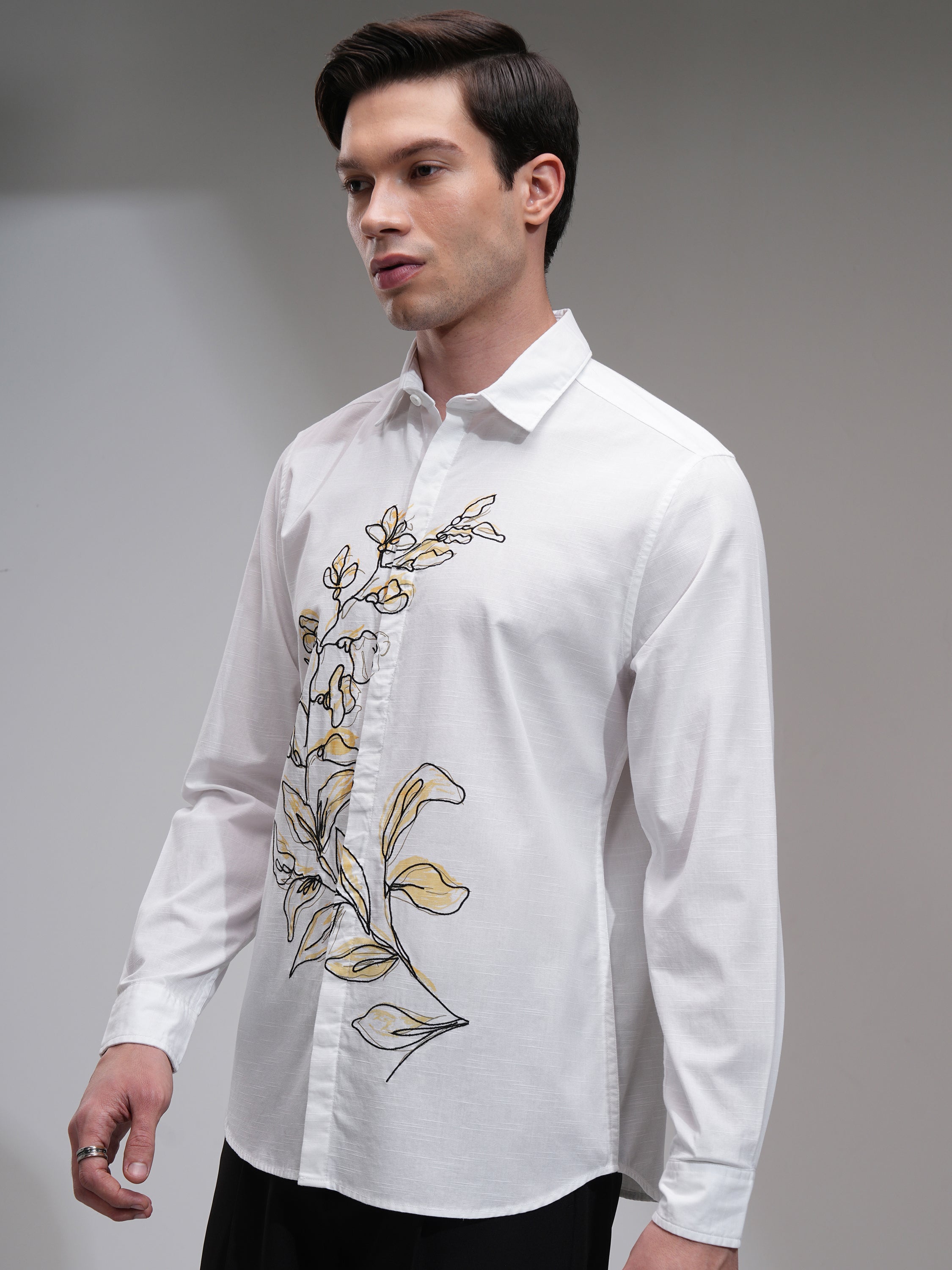 Highlander Men White Printed Slim Fit Casual Shirt - White - Image 4