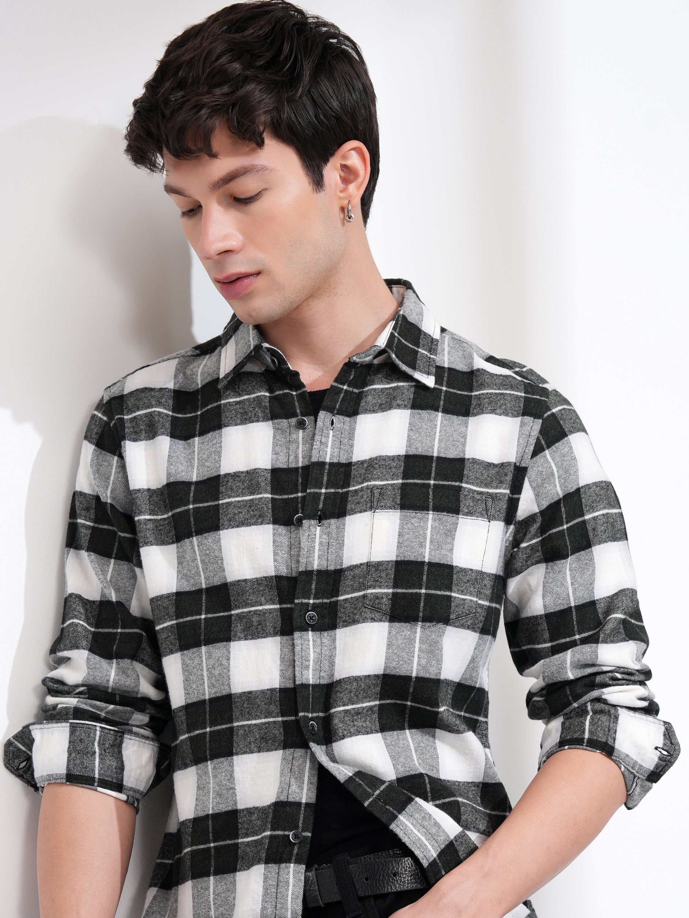Highlander Men Off White Checked Slim Fit Casual Shirt - Off White - Image 1