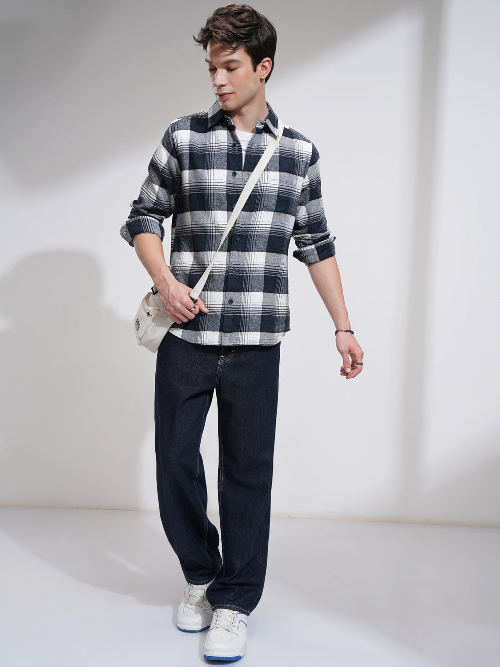 Highlander Men Off White Checked Slim Fit Casual Shirt - Off White - Image 2