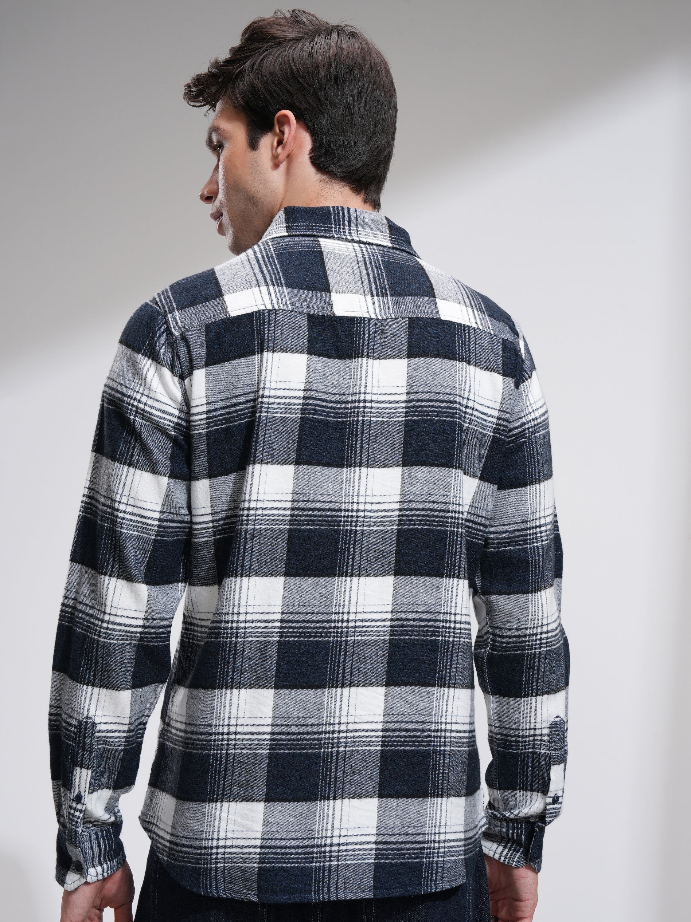 Highlander Men Off White Checked Slim Fit Casual Shirt - Off White - Image 3