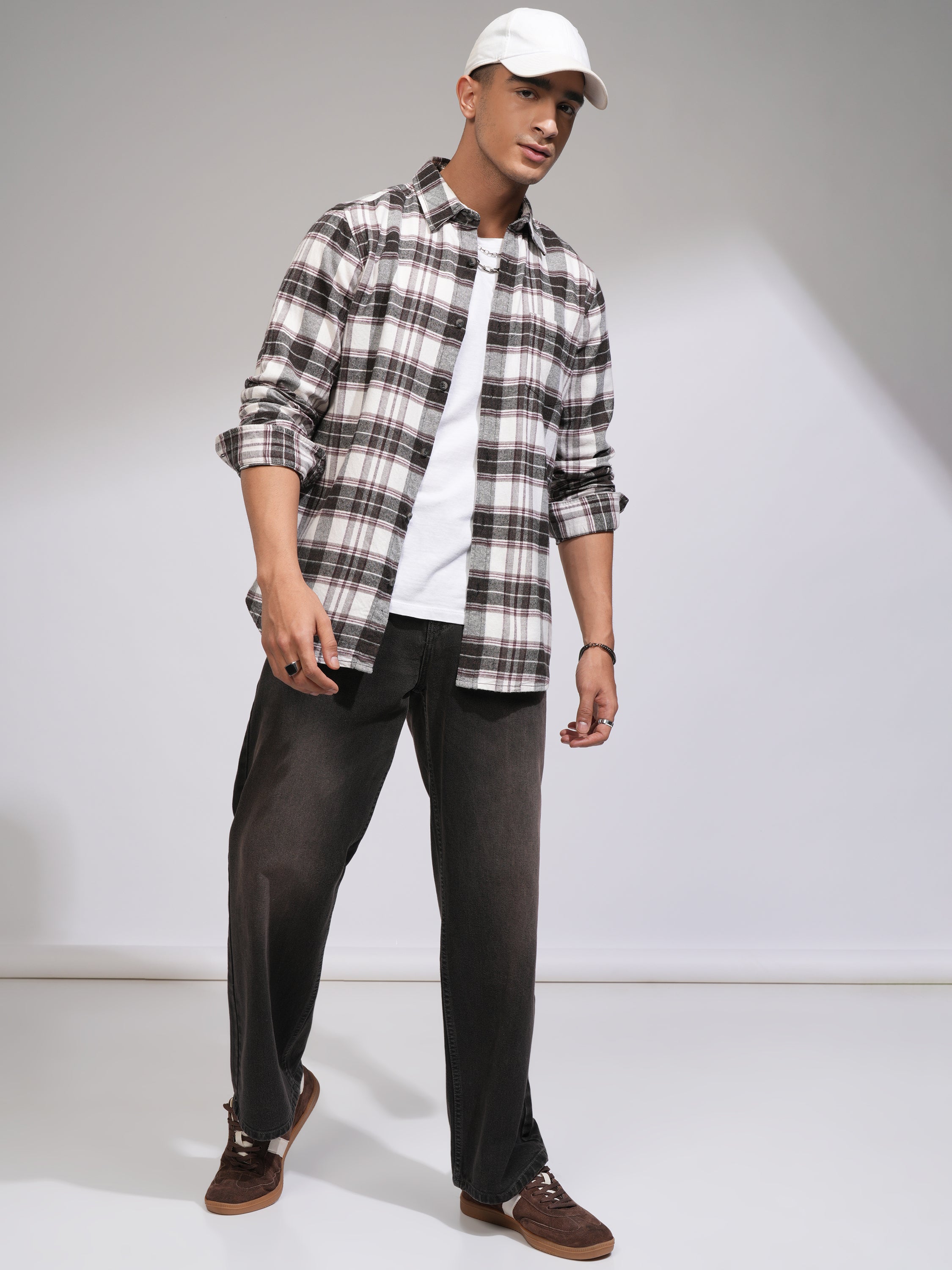 Highlander Men Off White Checked Slim Fit Casual Shirt - Off White - Image 2