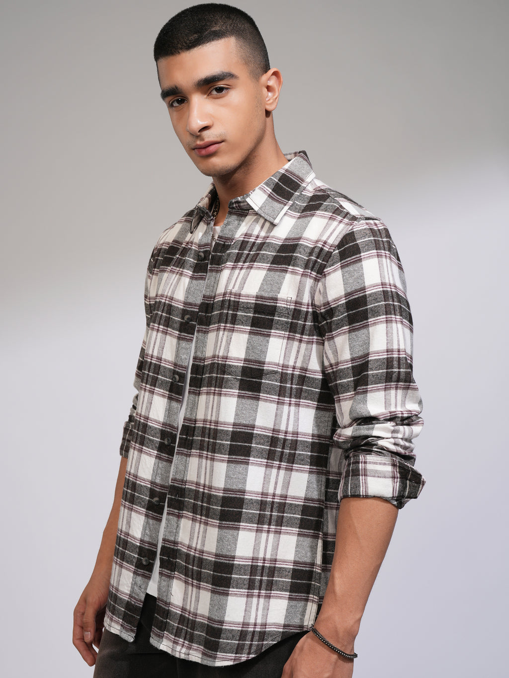 Highlander Men Off White Checked Slim Fit Casual Shirt - Off White - Image 4