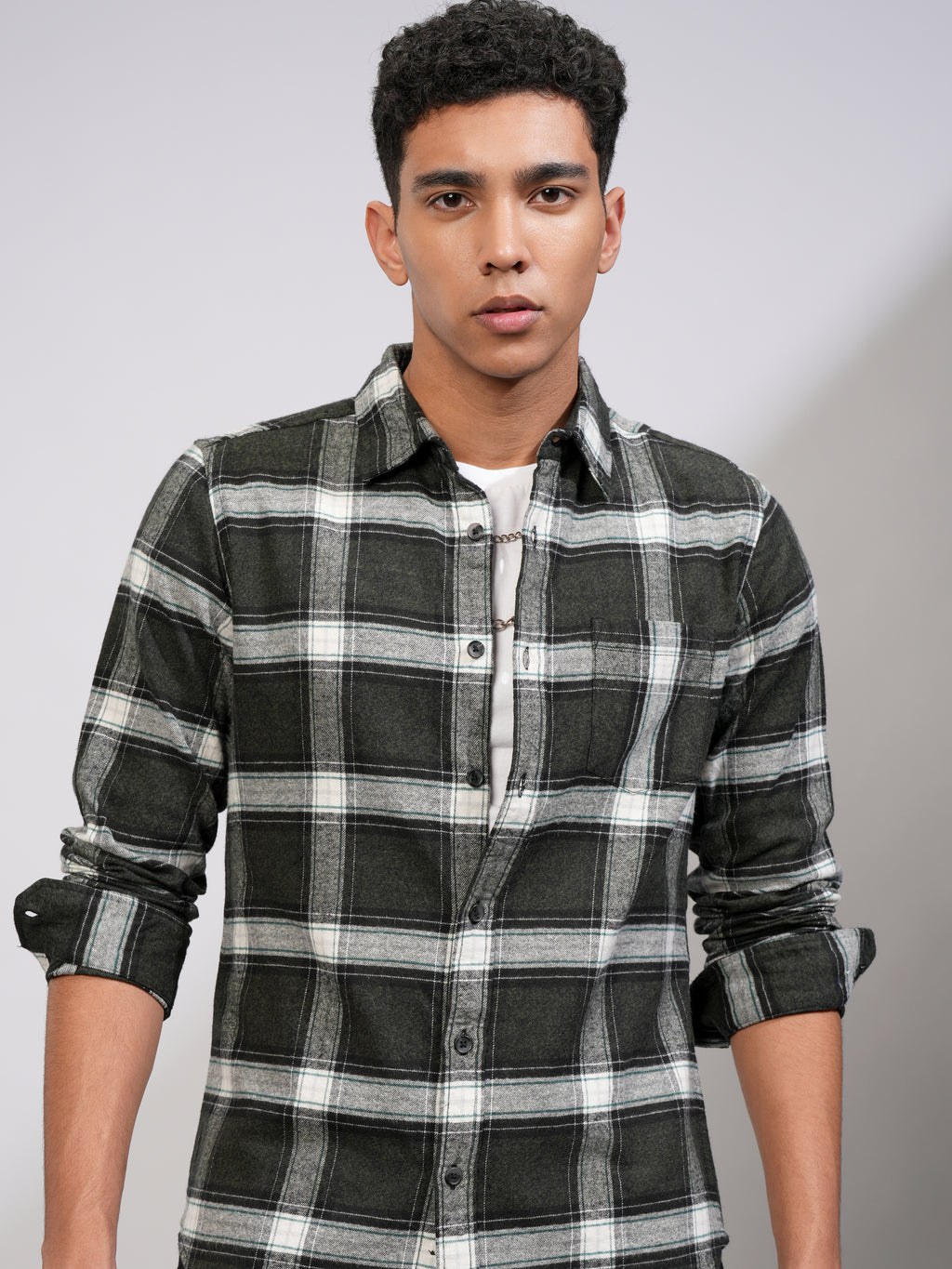 Highlander Men Olive Checked Slim Fit Casual Shirt - Olive - Image 1