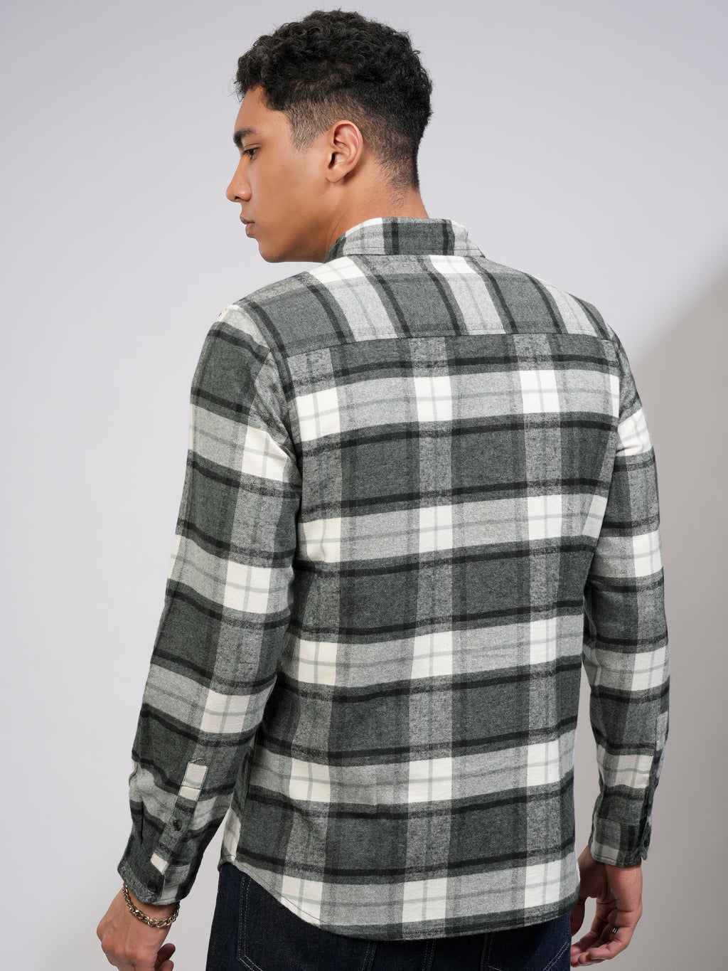 Highlander Men Off White Checked Slim Fit Casual Shirt - Off White - Image 3