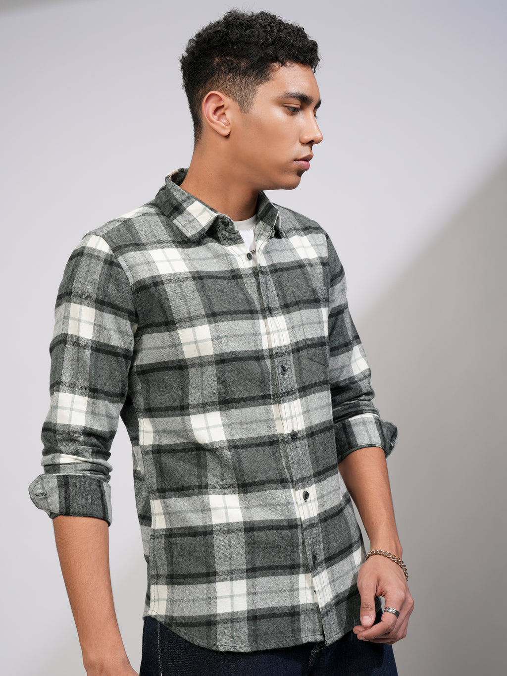 Highlander Men Off White Checked Slim Fit Casual Shirt - Off White - Image 6