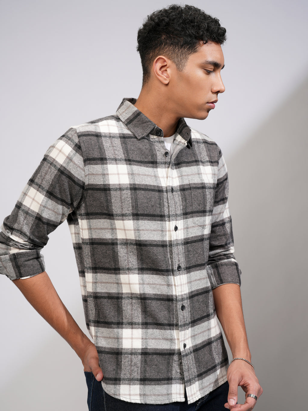 Highlander Men Off White Checked Slim Fit Casual Shirt - Off White - Image 6