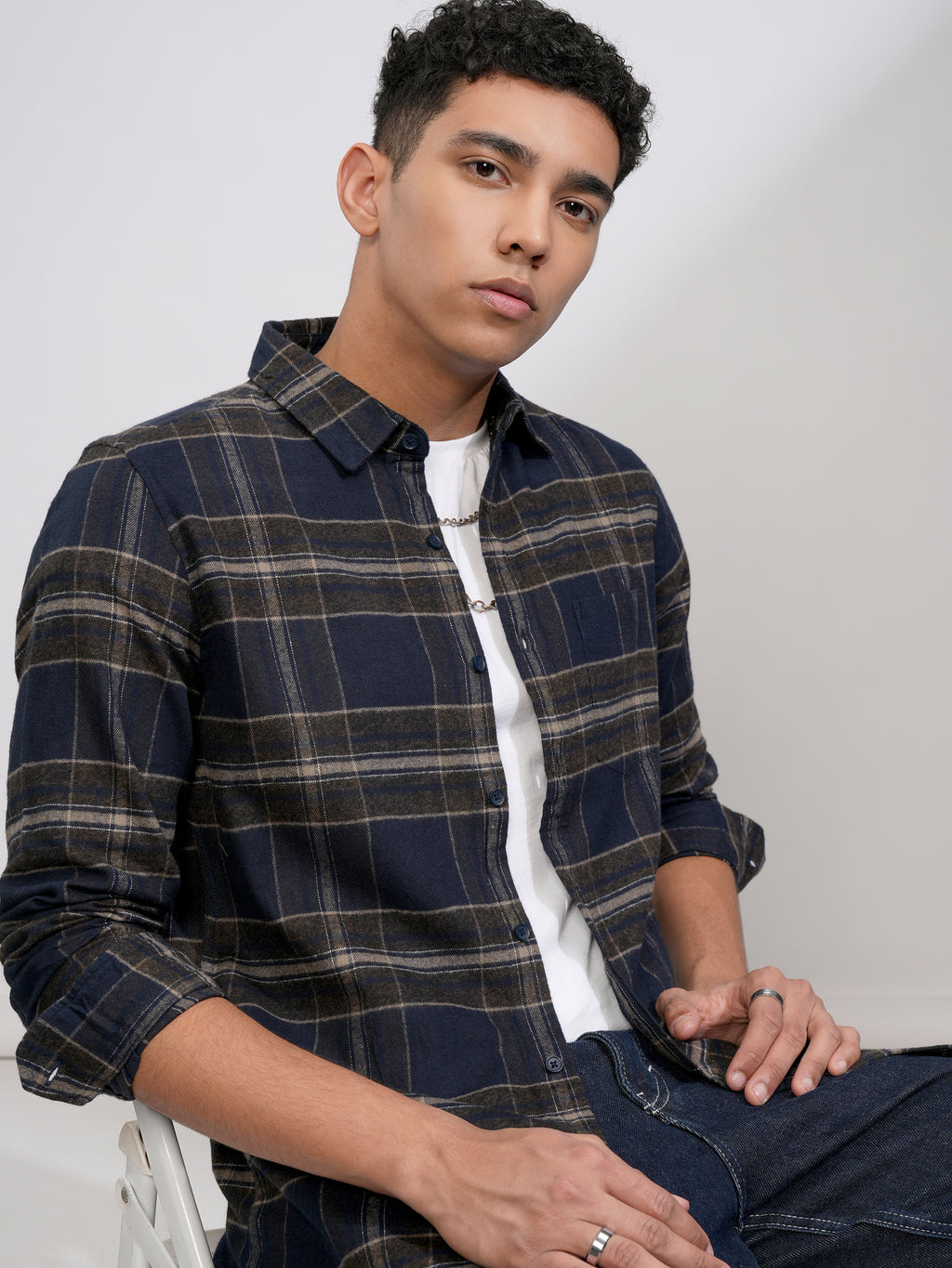 Highlander Men Navy Blue Checked Slim Fit Casual Shirt - Navy Blue - Image 1