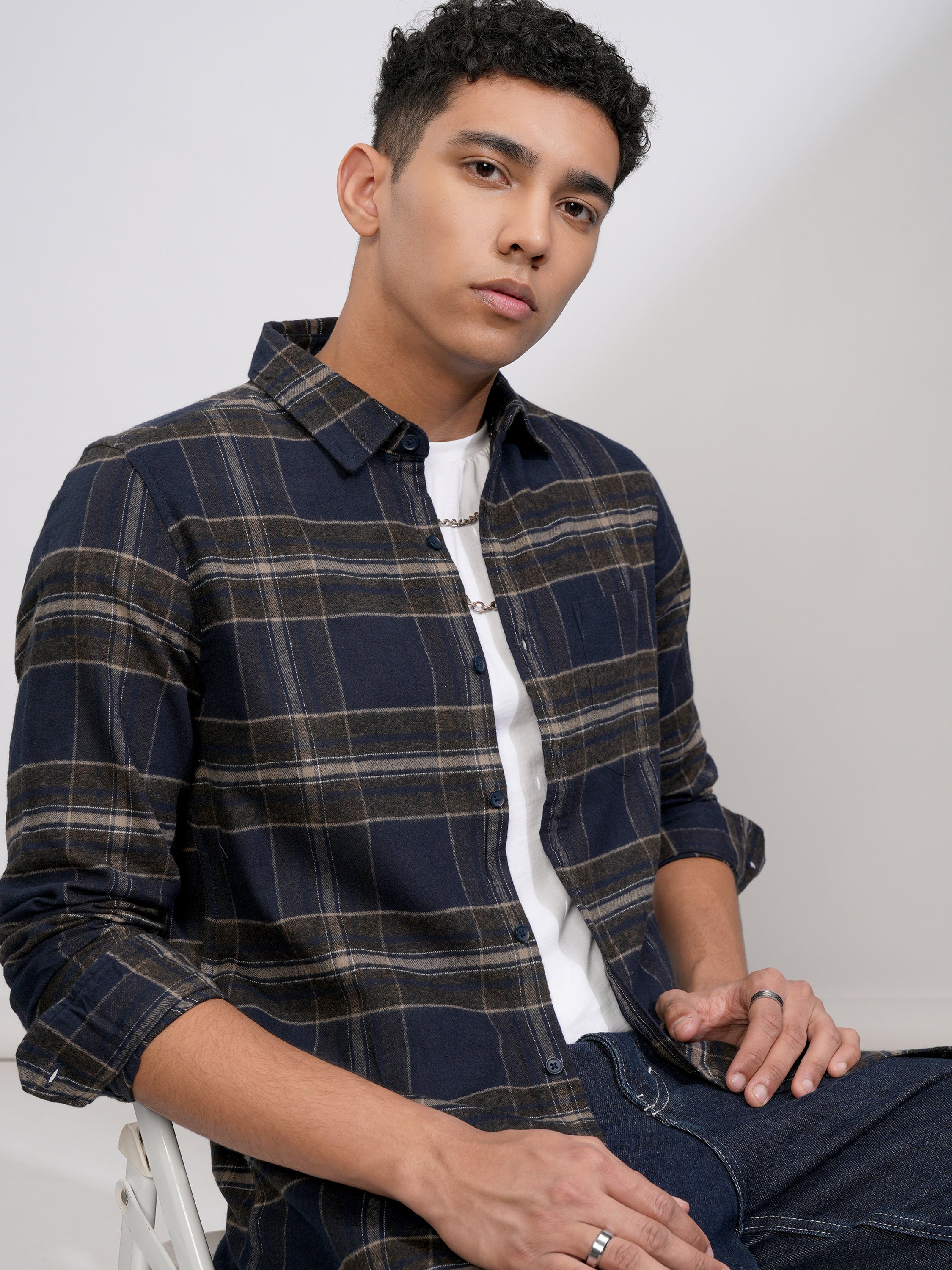 Highlander Men Navy Blue Checked Slim Fit Casual Shirt - Navy Blue - Image 1