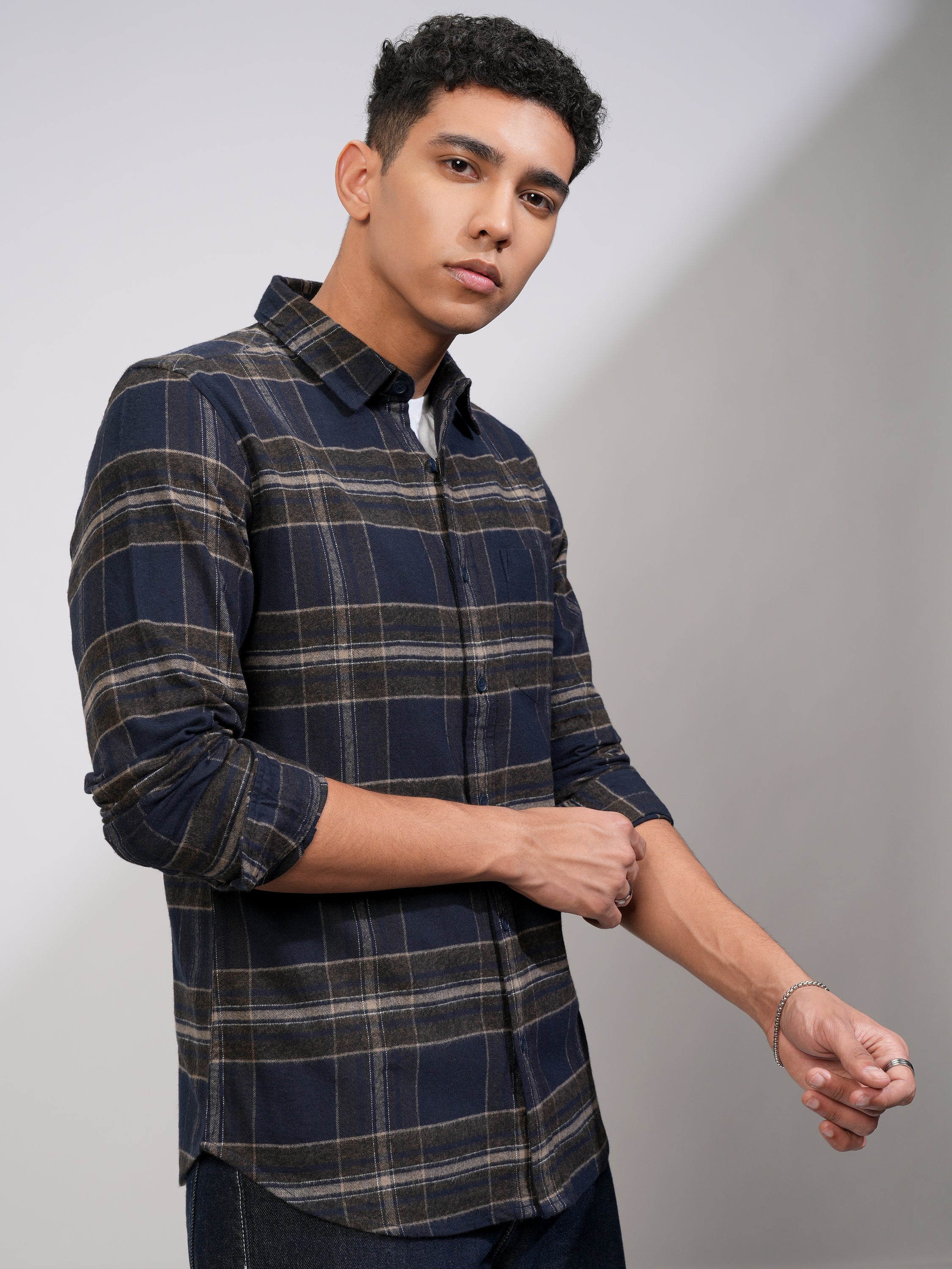 Highlander Men Navy Blue Checked Slim Fit Casual Shirt - Navy Blue - Image 6