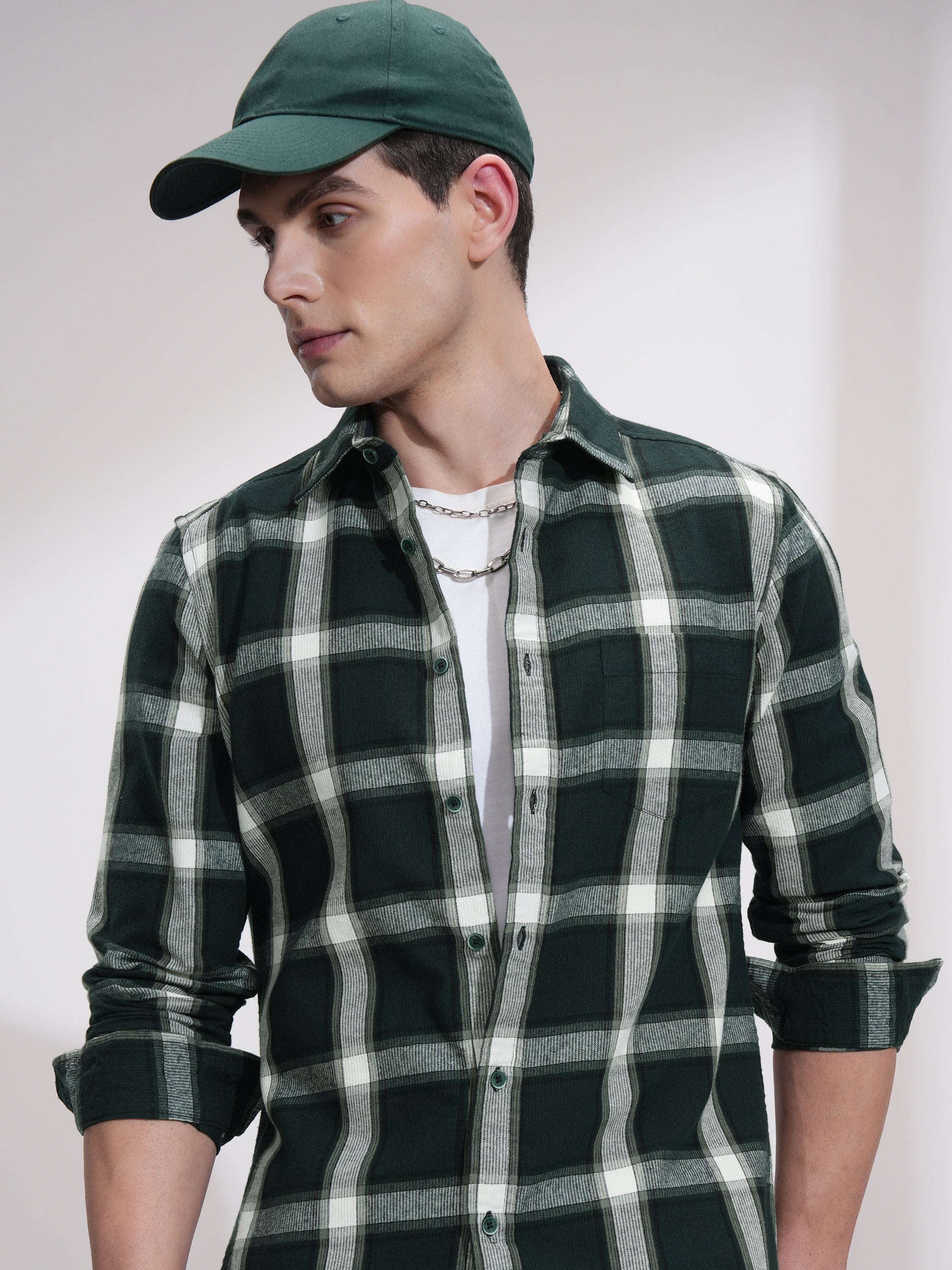 Highlander Men Green Checked Slim Fit Casual Shirt - Green - Image 1