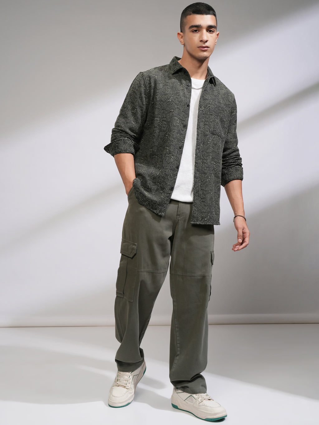 Highlander Men Olive Textured Slim Fit Casual Shirt - Olive - Image 2