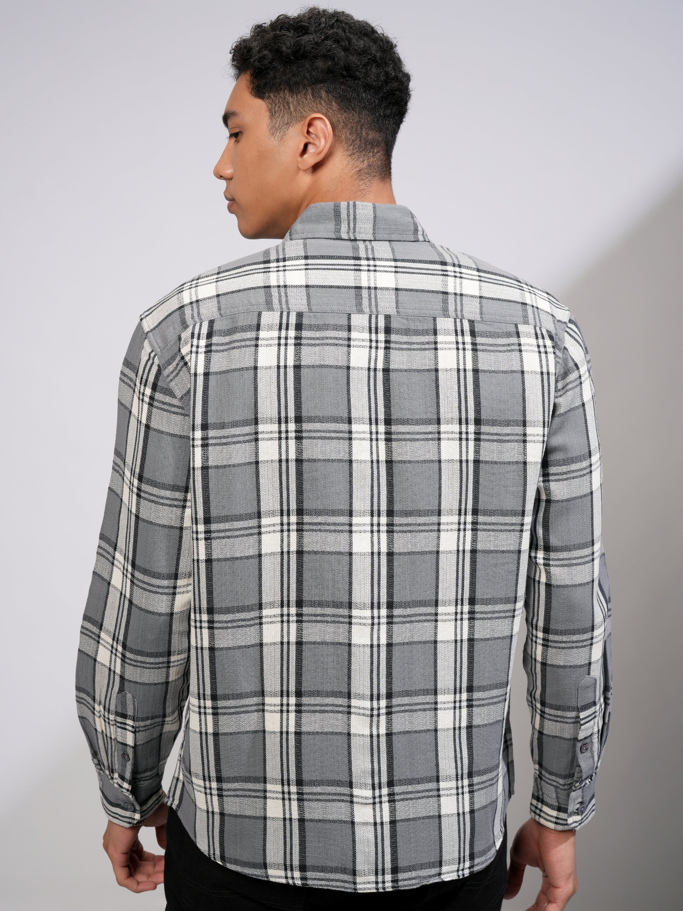 Highlander Men Grey Checked Relaxed Fit Casual Shirt - Grey - Image 3