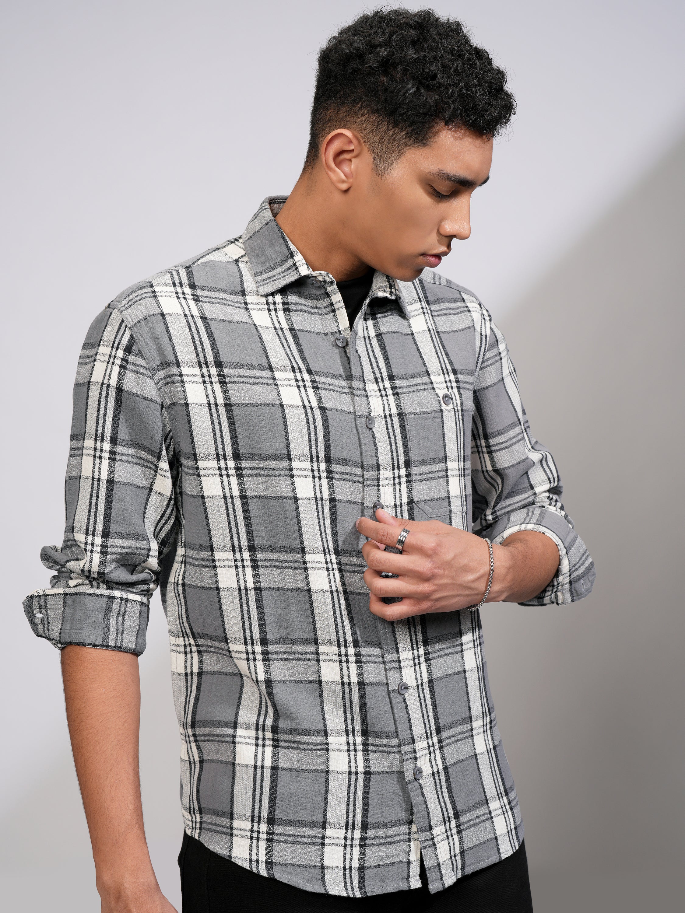 Highlander Men Grey Checked Relaxed Fit Casual Shirt - Grey - Image 6