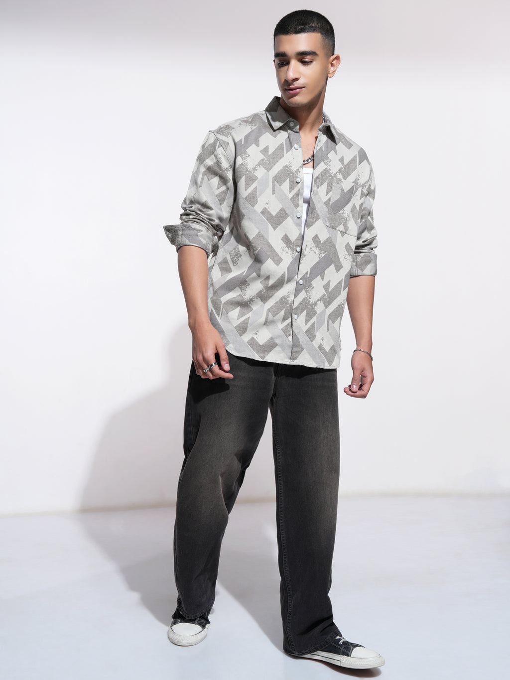 Highlander Men Grey Printed Relaxed Fit Casual Shirt - Grey - Image 2