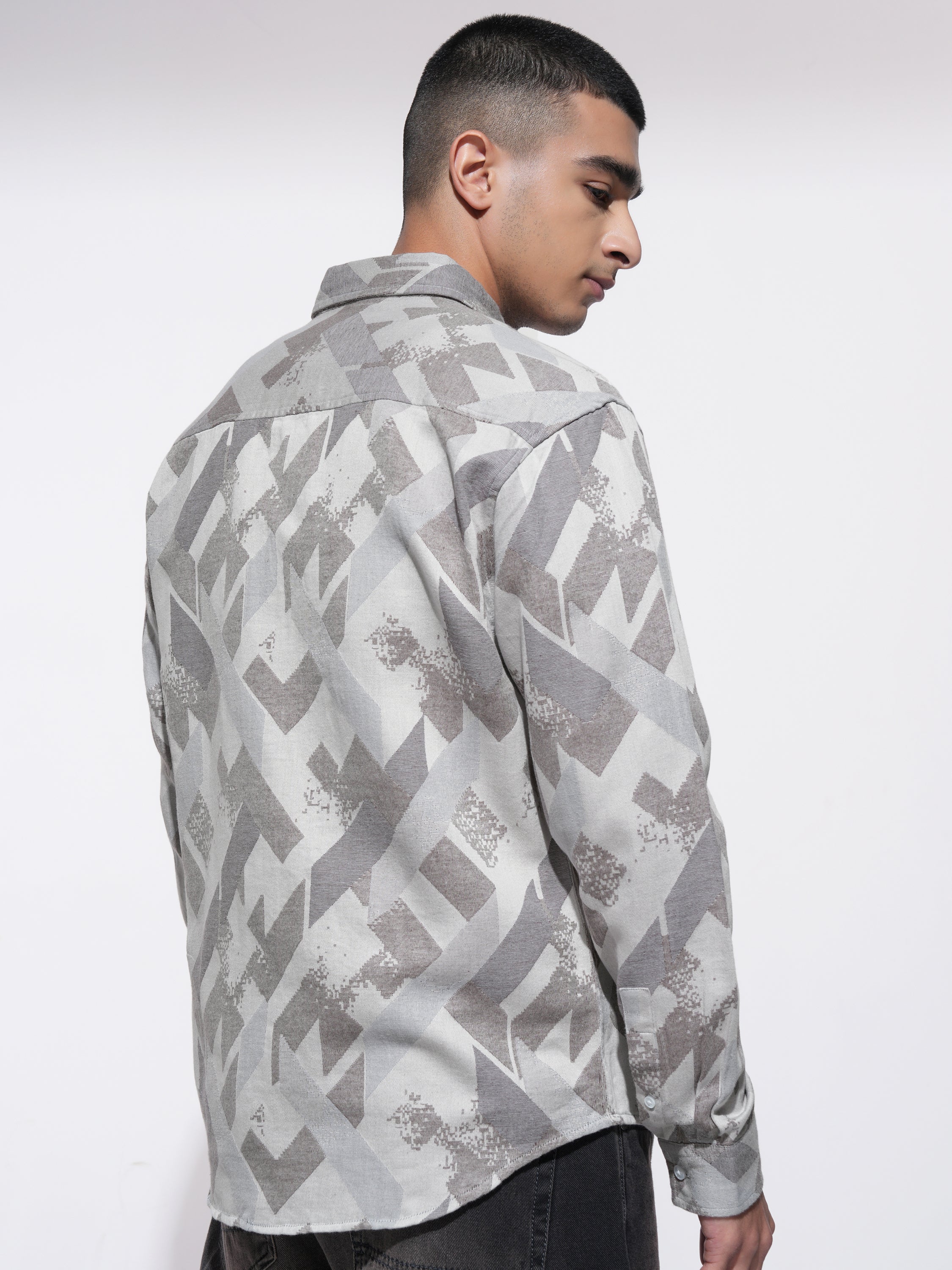 Highlander Men Grey Printed Relaxed Fit Casual Shirt - Grey - Image 3