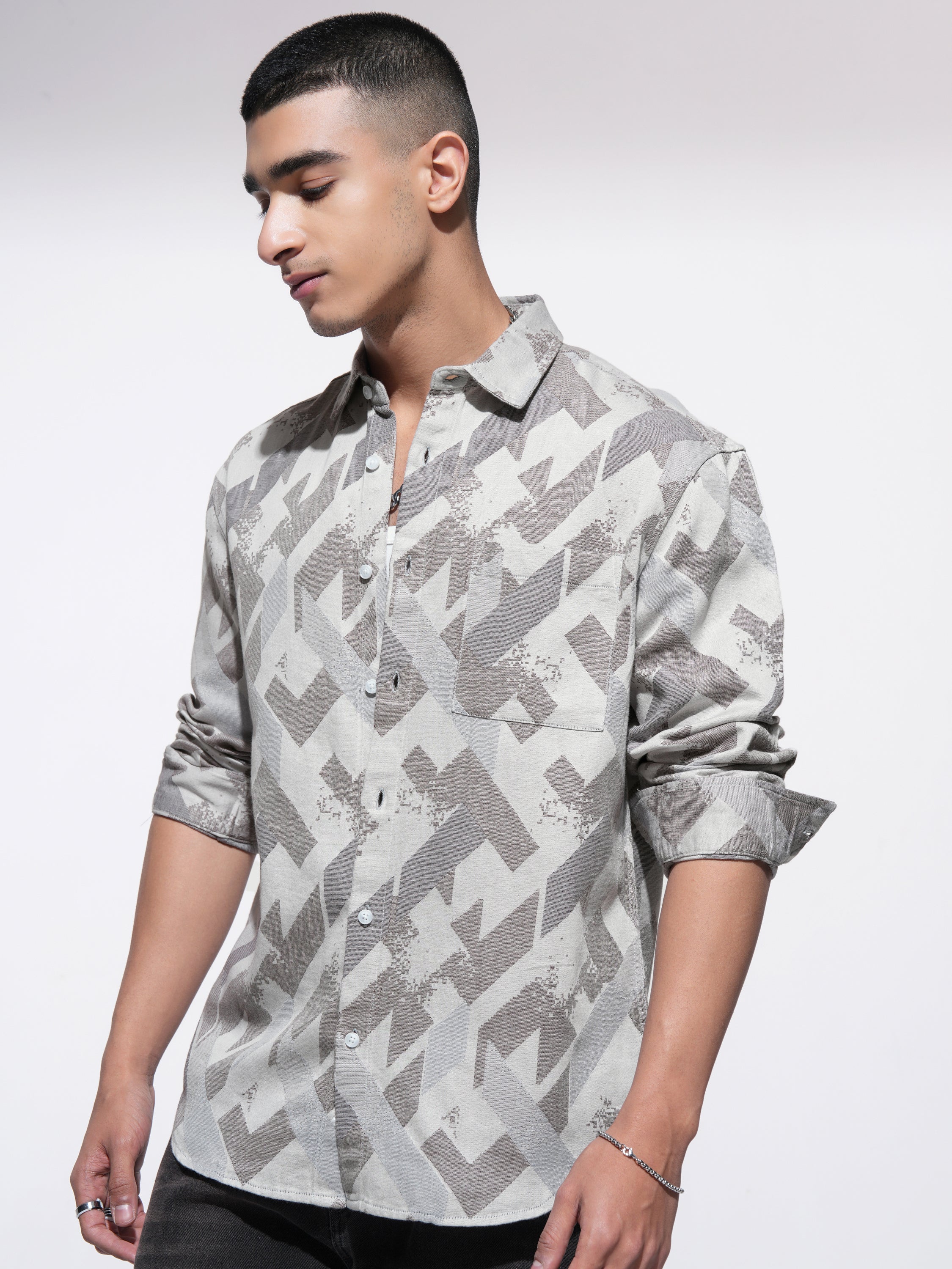 Highlander Men Grey Printed Relaxed Fit Casual Shirt - Grey - Image 4