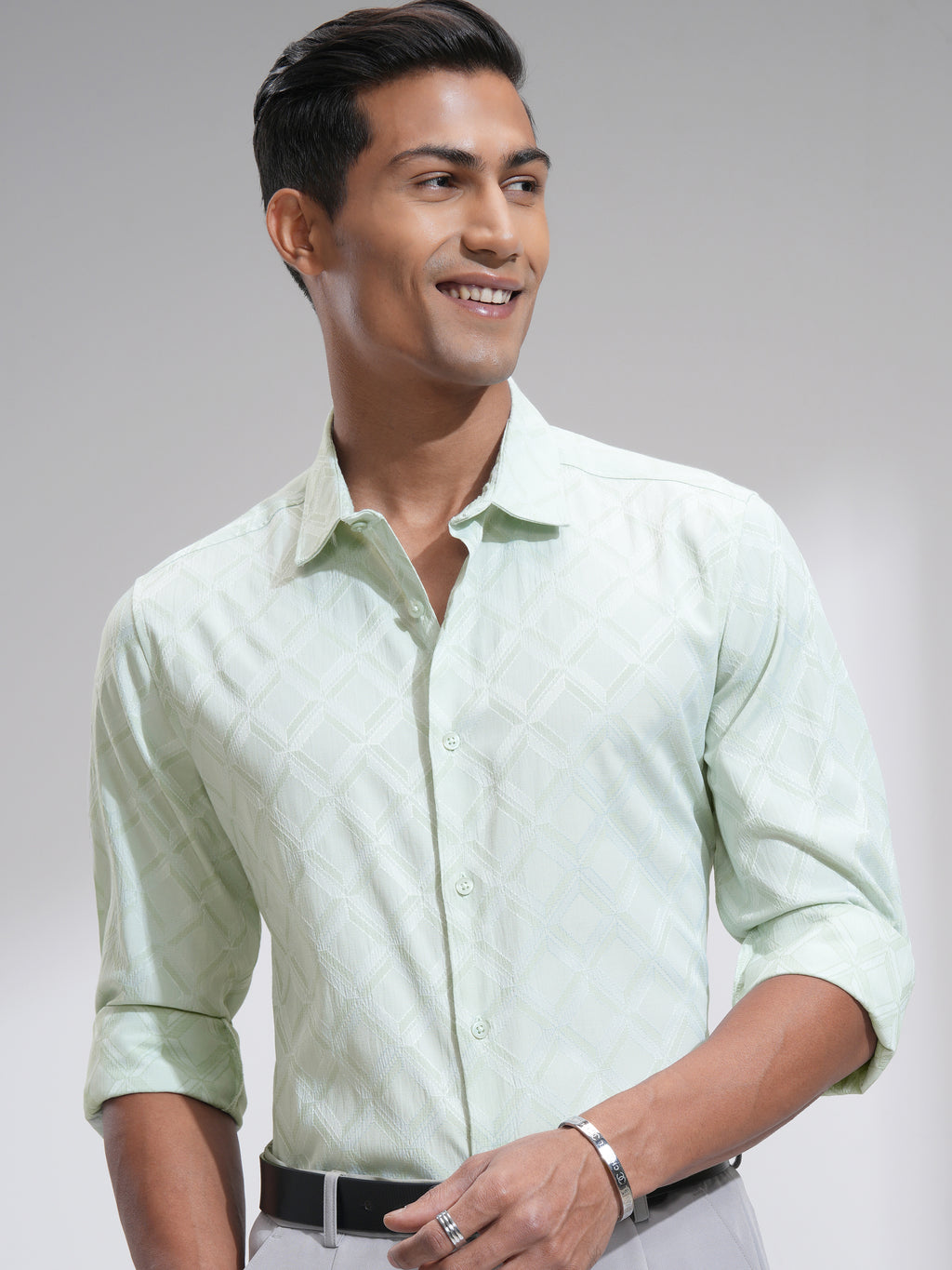 Highlander Men Green Textured Slim Fit Casual Shirt - Green - Image 1