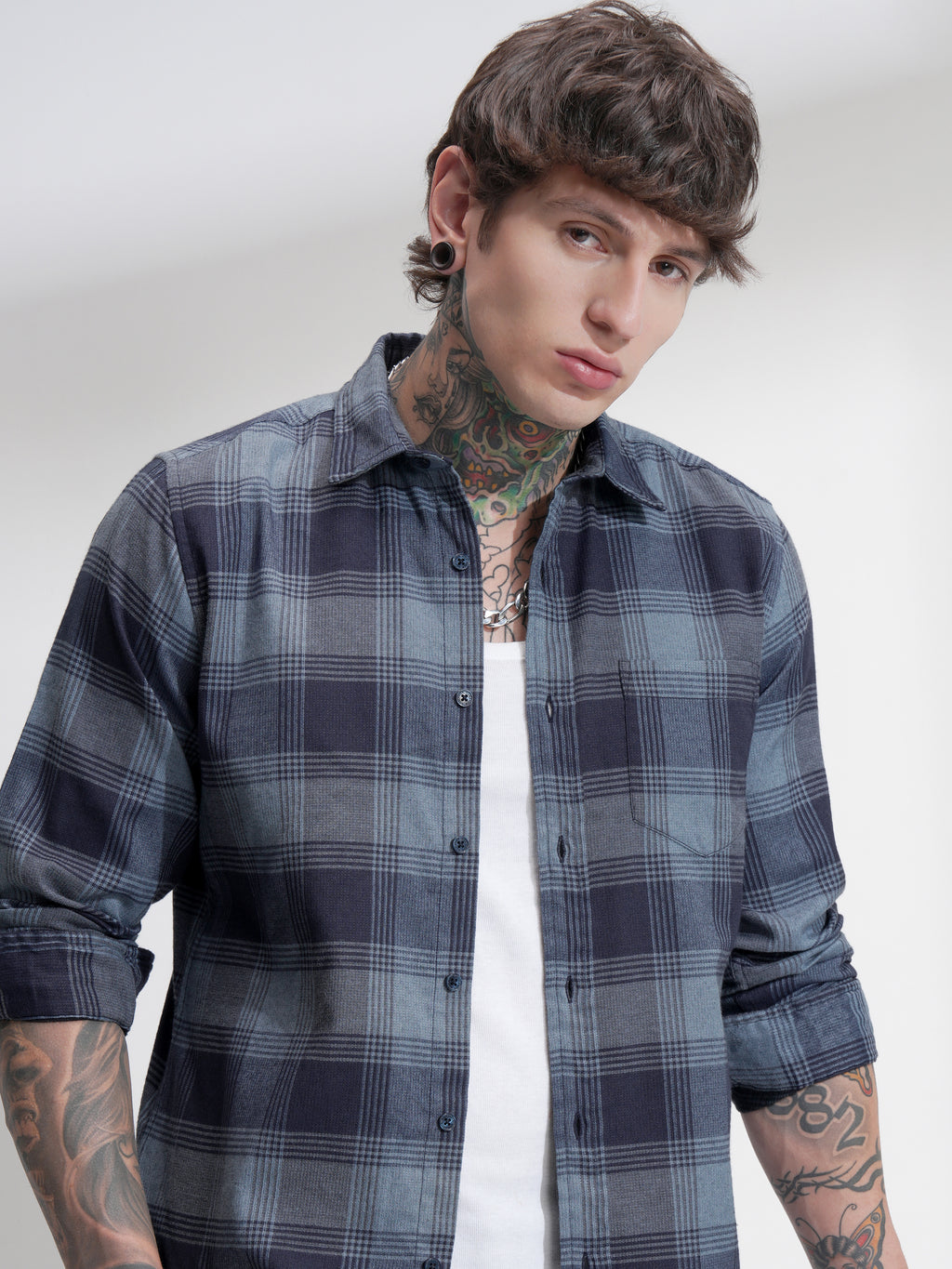 Highlander Men Navy Blue Checked Slim Fit Casual Shirt - Navy Blue - Image 1