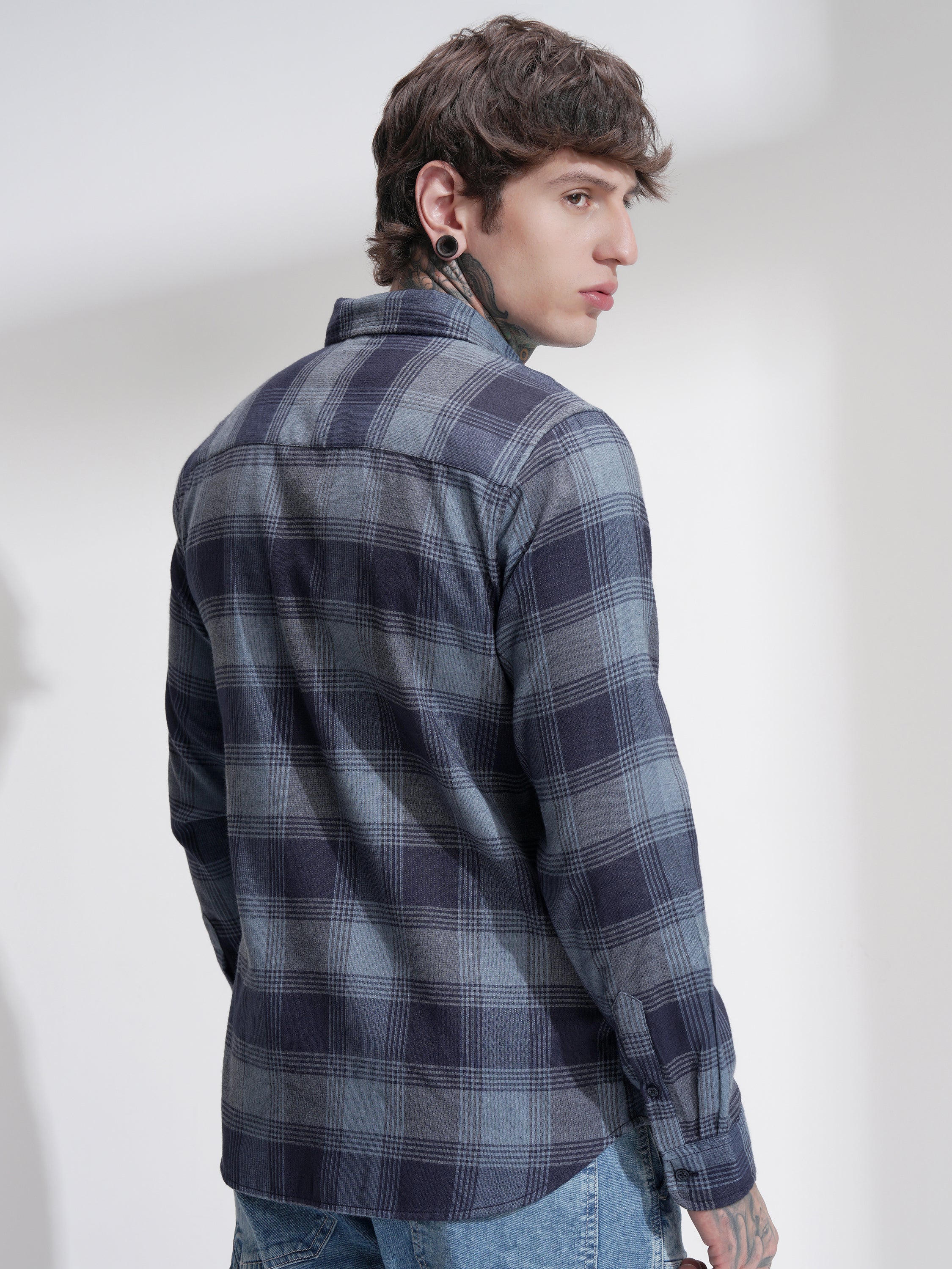 Highlander Men Navy Blue Checked Slim Fit Casual Shirt - Navy Blue - Image 3