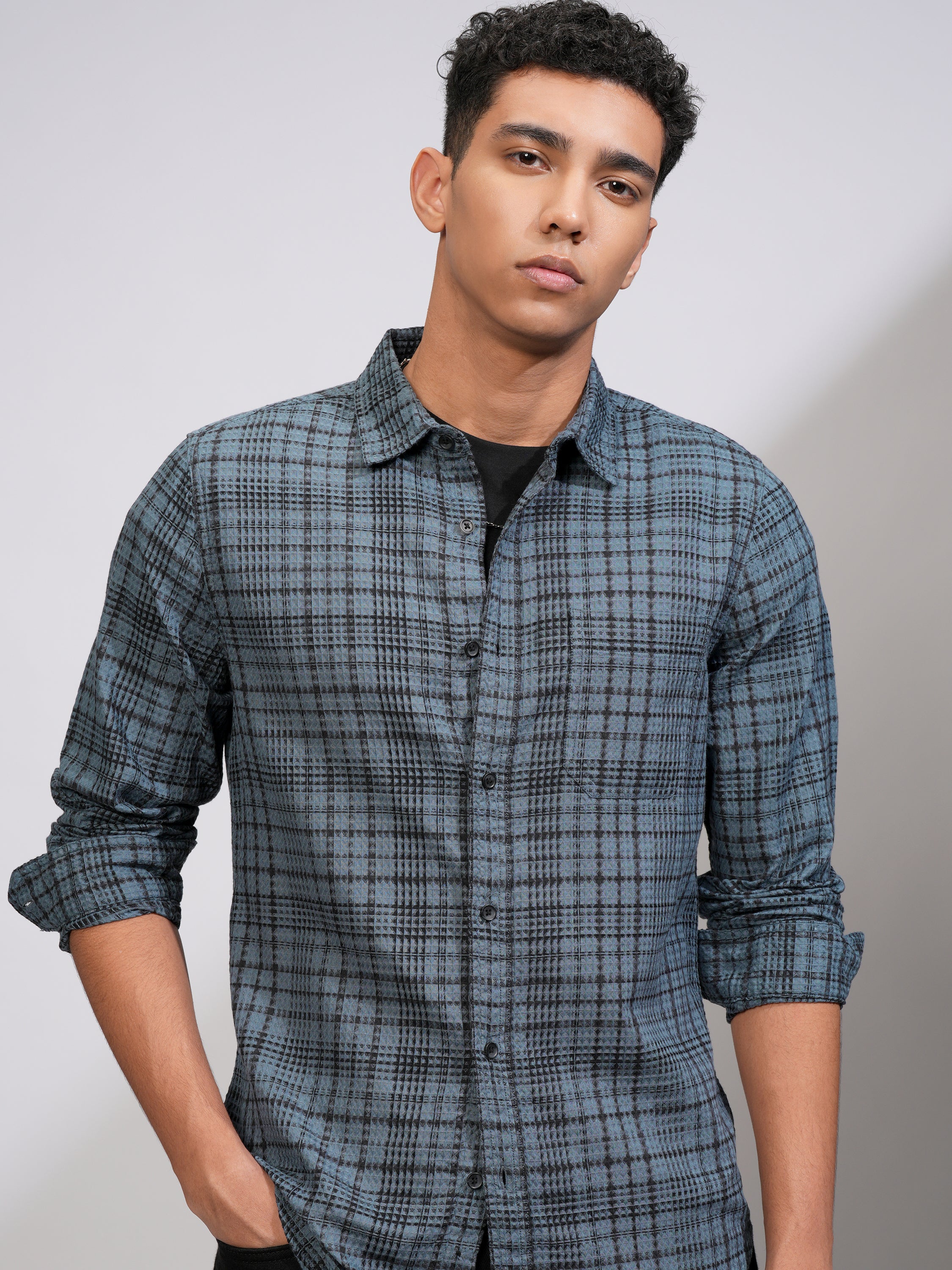 Highlander Men Blue Checked Slim Fit Casual Shirt - Blue - Image 1