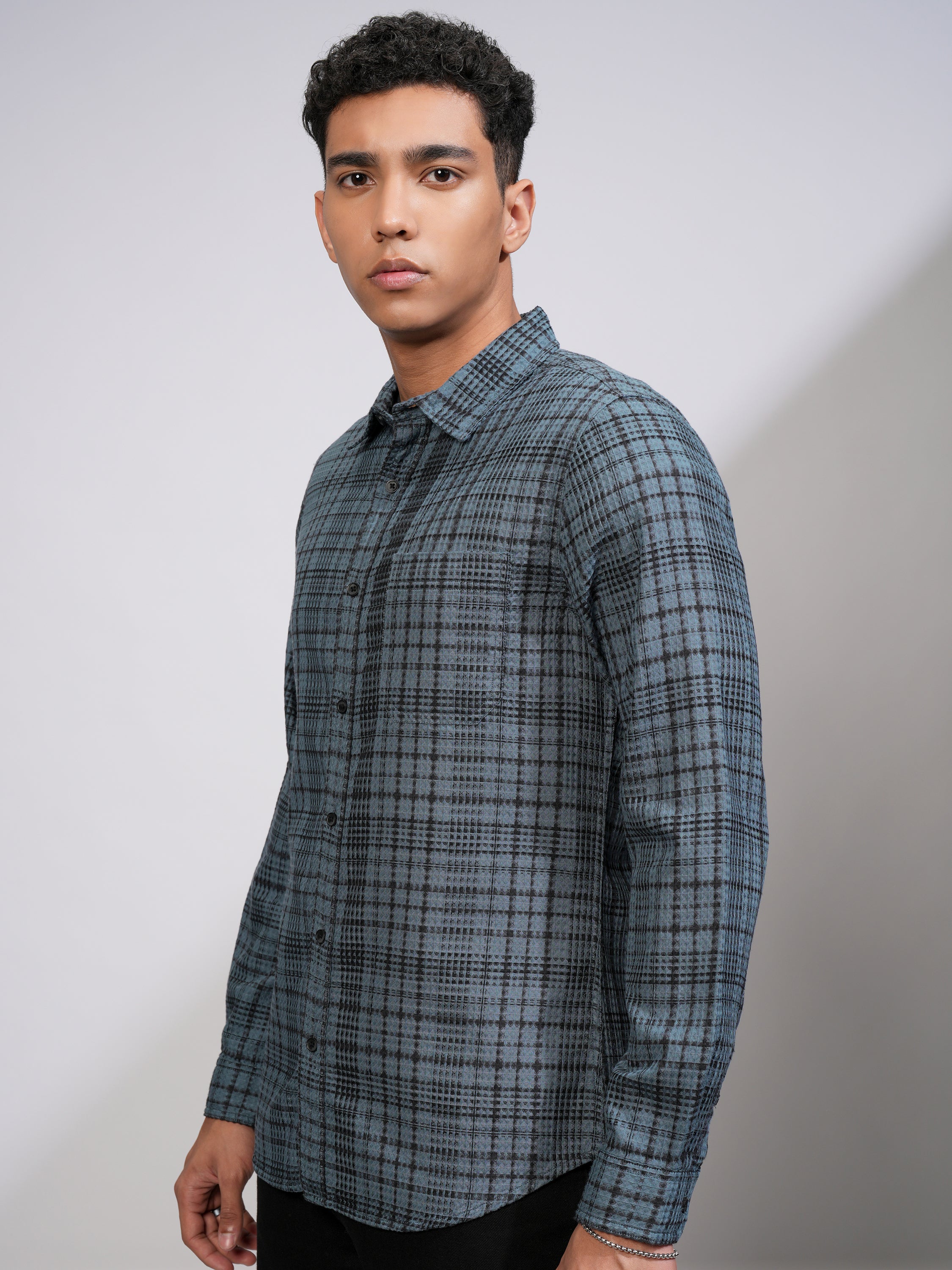 Highlander Men Blue Checked Slim Fit Casual Shirt - Blue - Image 4