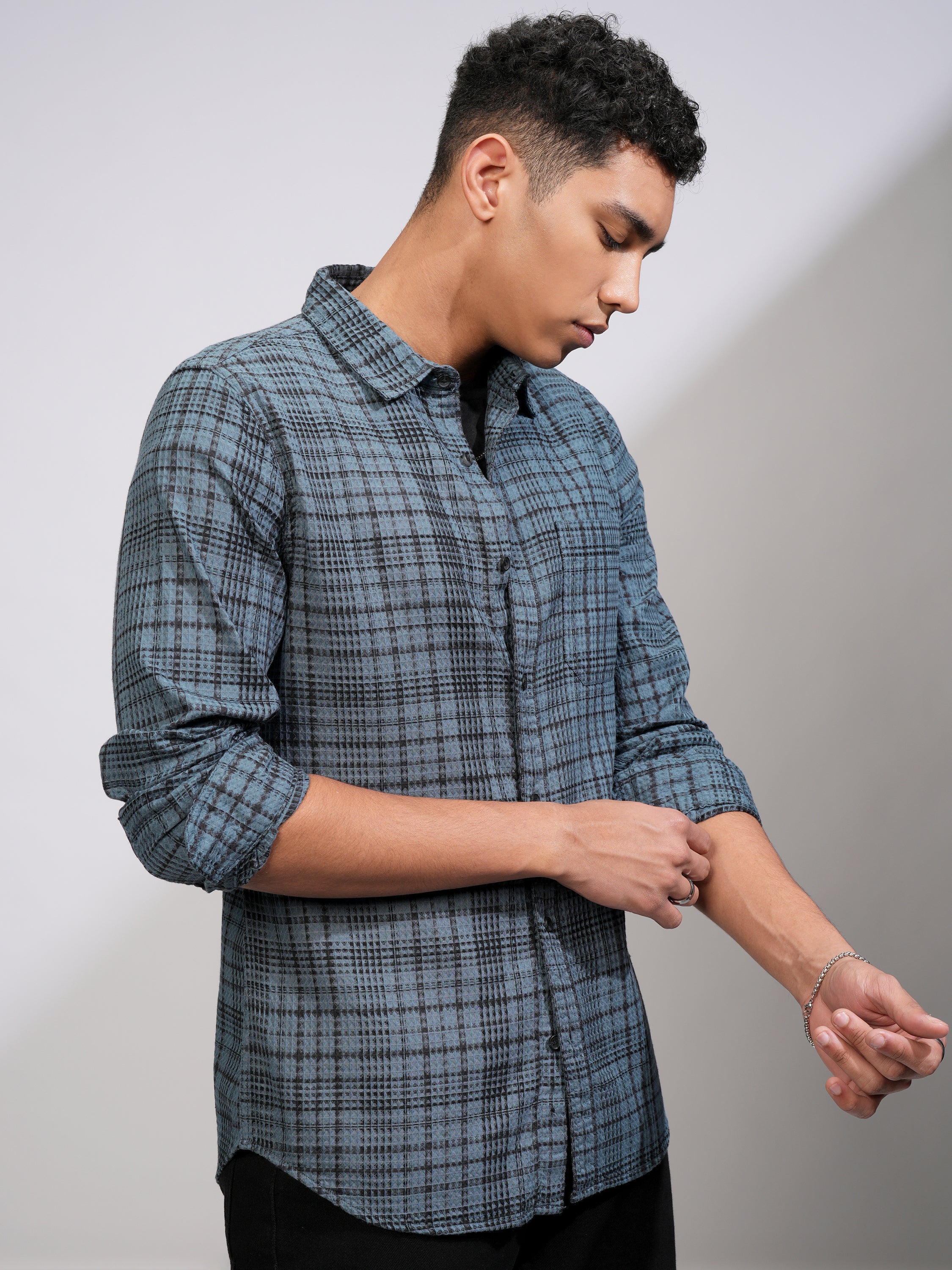 Highlander Men Blue Checked Slim Fit Casual Shirt - Blue - Image 6